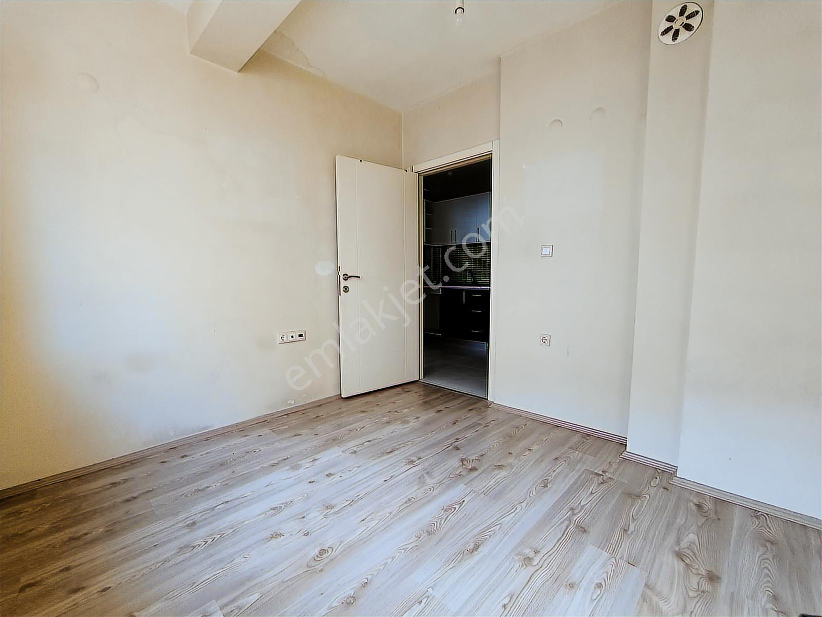 Şehrin Merkezinde,espark'a Yürüme Mesafesinde 1+1 Kiralık Daire - Görsel 2