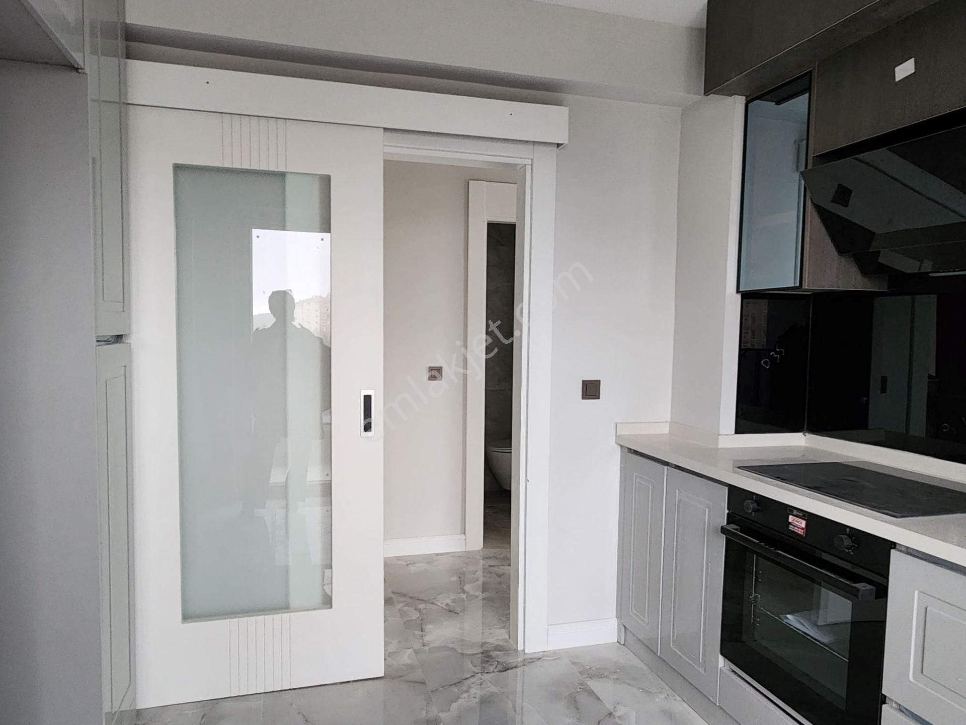 Yapracık'ta 2+1 Full Yapılı Site İçerisinde Sıfır Kiralık - Görsel 15