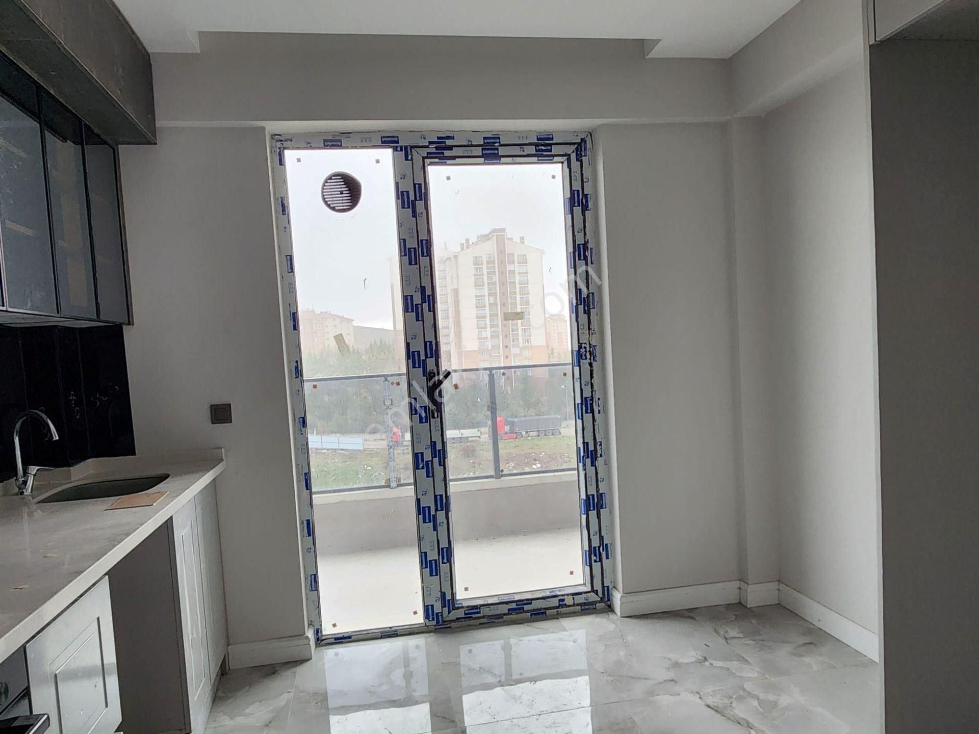 Yapracık'ta 2+1 Full Yapılı Site İçerisinde Sıfır Kiralık - Görsel 13