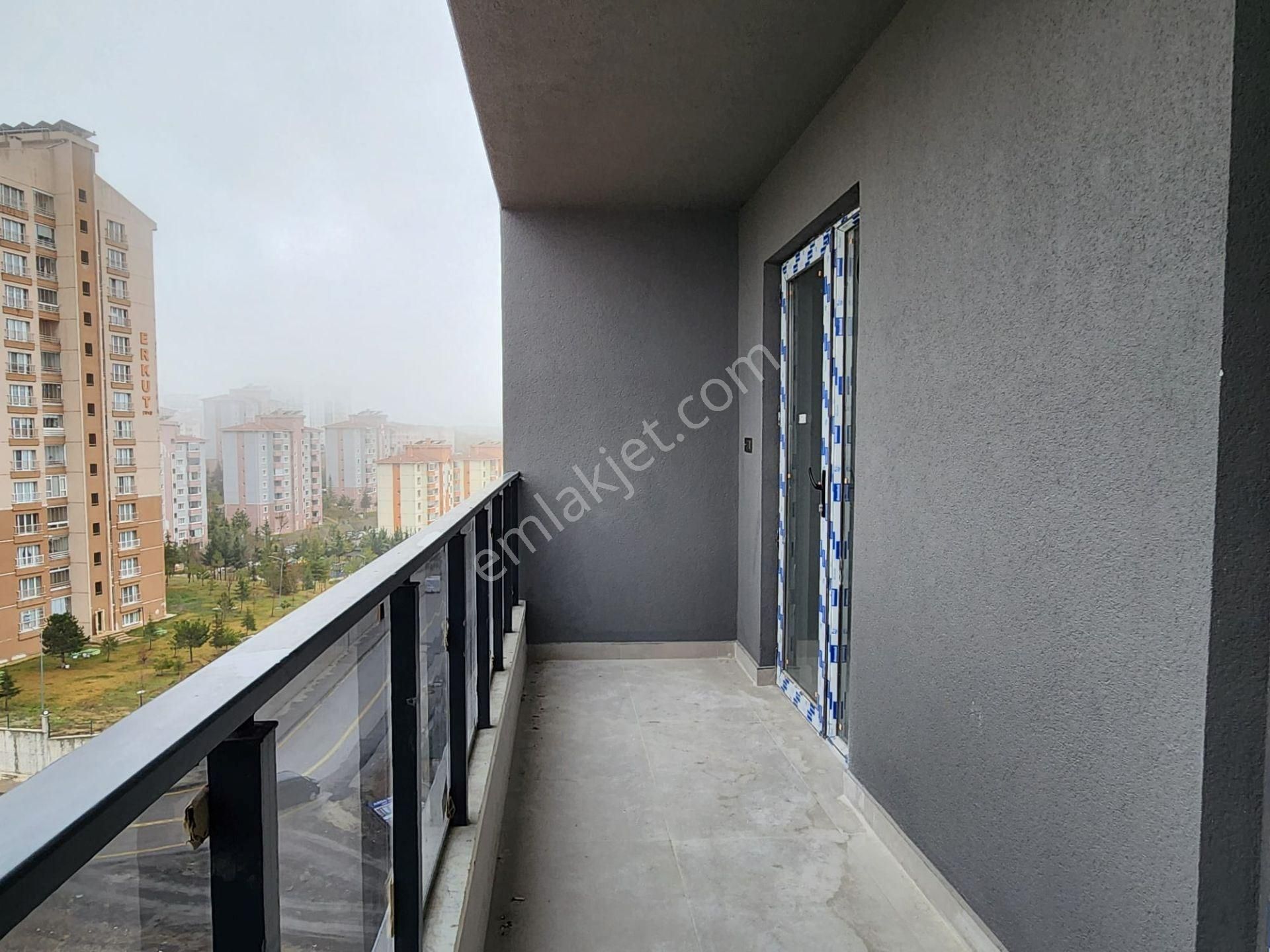 Yapracık'ta 2+1 Full Yapılı Site İçerisinde Sıfır Kiralık - Görsel 26