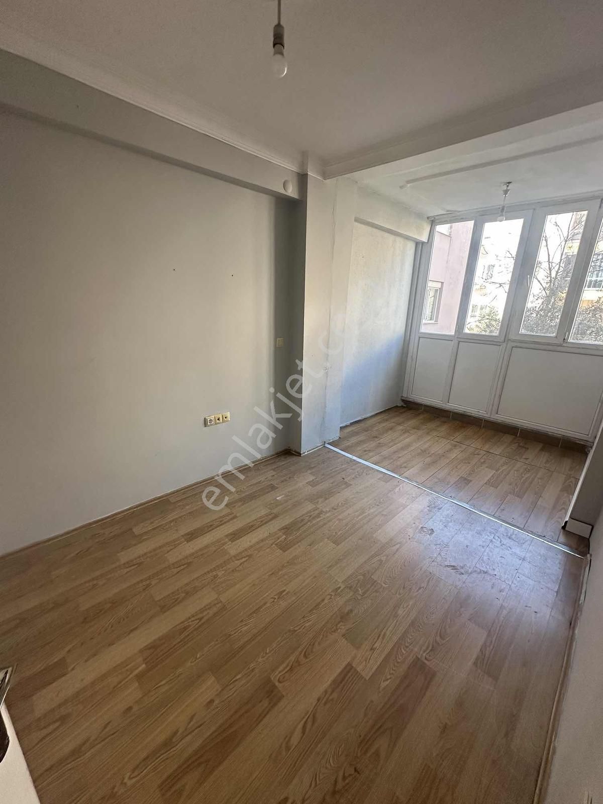Muratpaşa Mah Asansörlü Kiralık 2+1 Kullanışlı Daire - Görsel 3