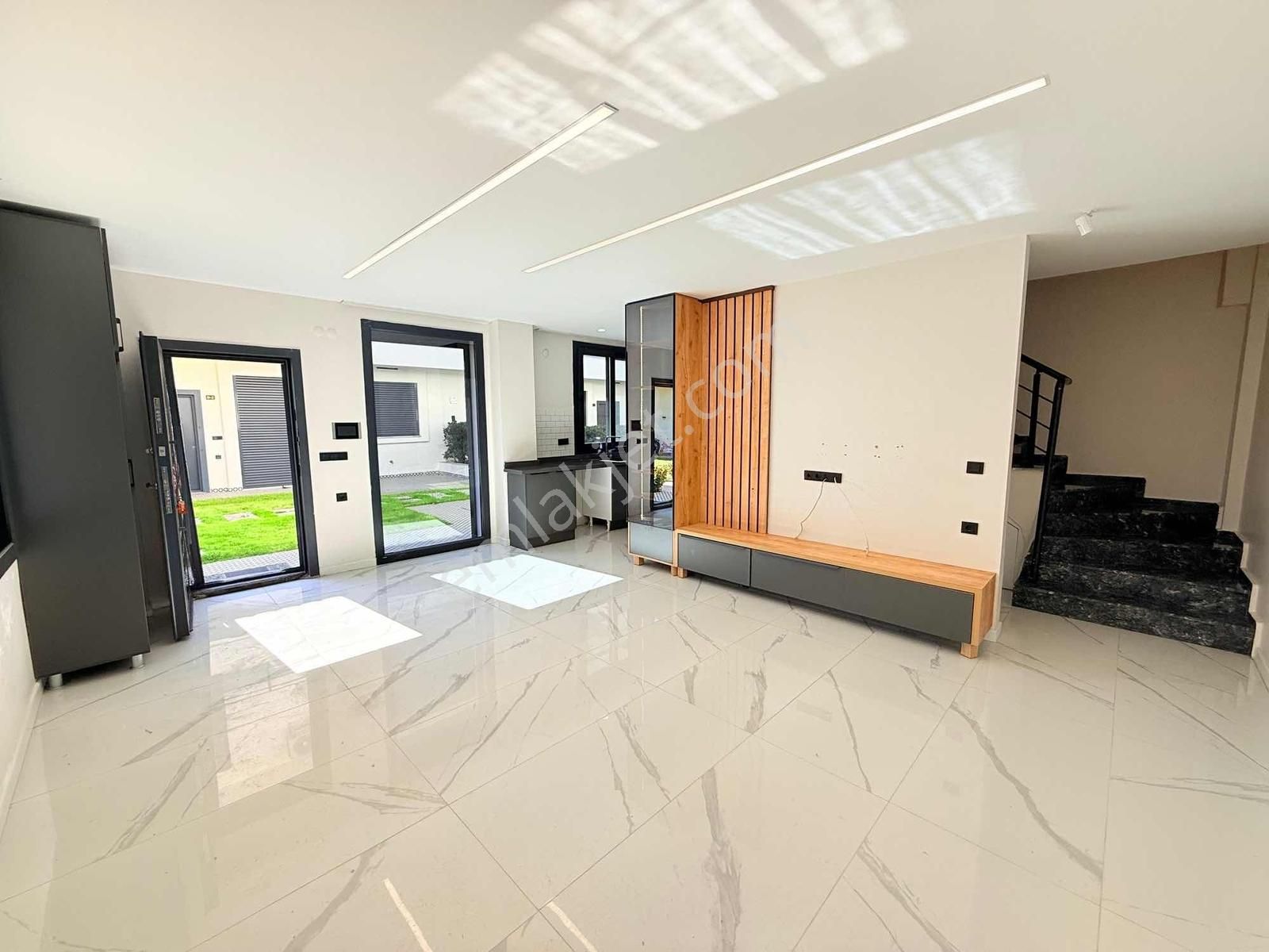 Didim Efelerde Satılık Köşebaşı Lüks Villa - Görsel 10