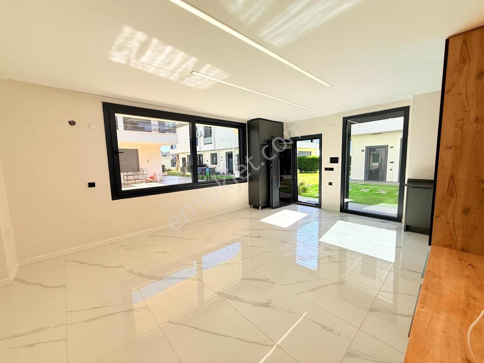 Didim Efelerde Satılık Köşebaşı Lüks Villa - Görsel 17