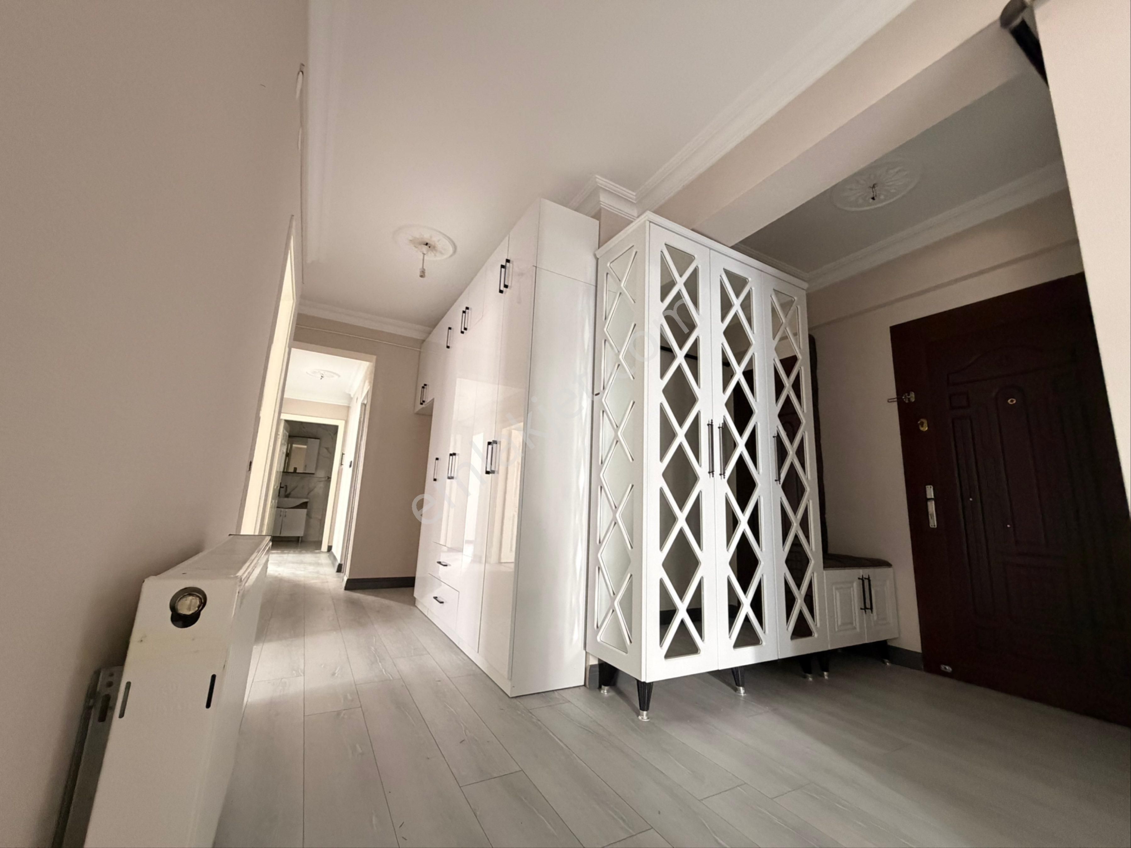 Ufuktepe Mah Cadde Yanı Asansörlü Full Lüx Yapılı Orta Kat 3+1