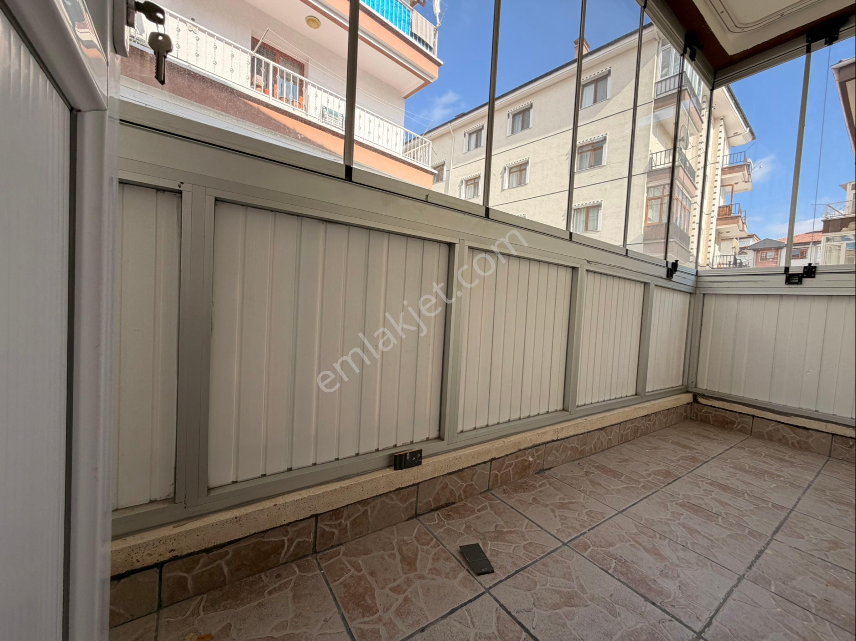 Ufuktepe Mah Cadde Yanı Asansörlü Full Lüx Yapılı Orta Kat 3+1 - Görsel 16