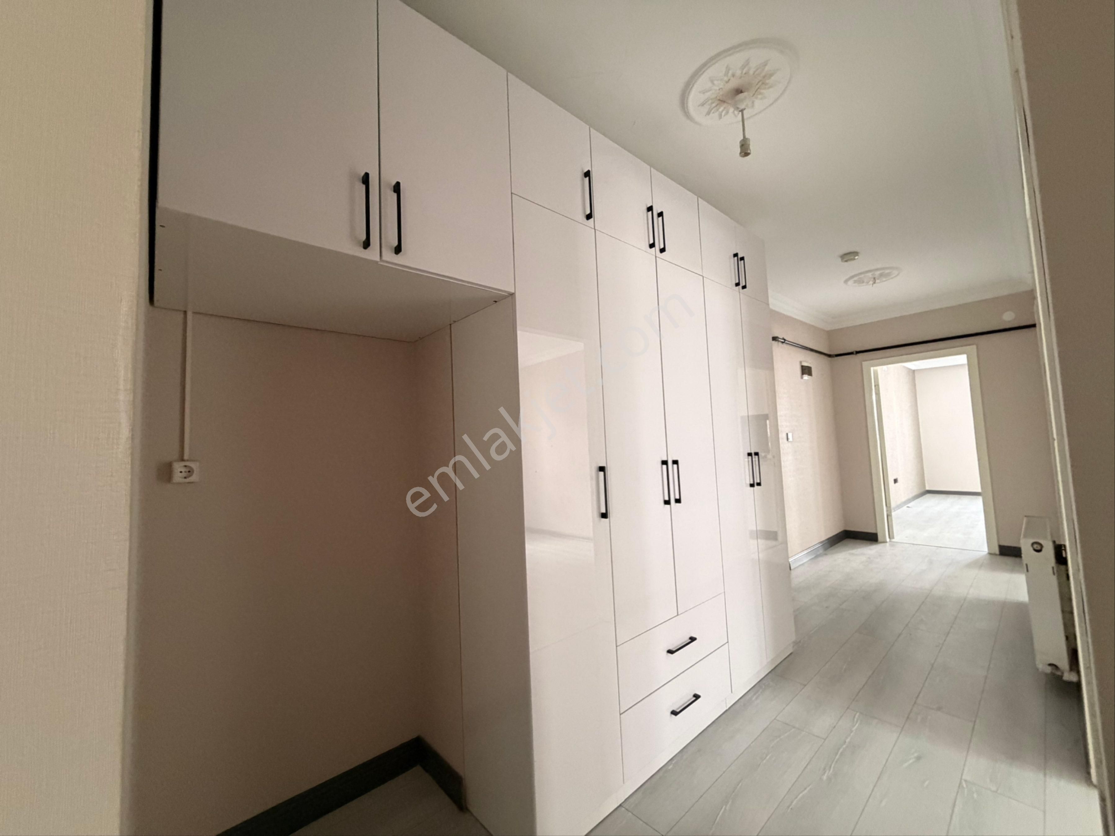 Ufuktepe Mah Cadde Yanı Asansörlü Full Lüx Yapılı Orta Kat 3+1 - Görsel 21