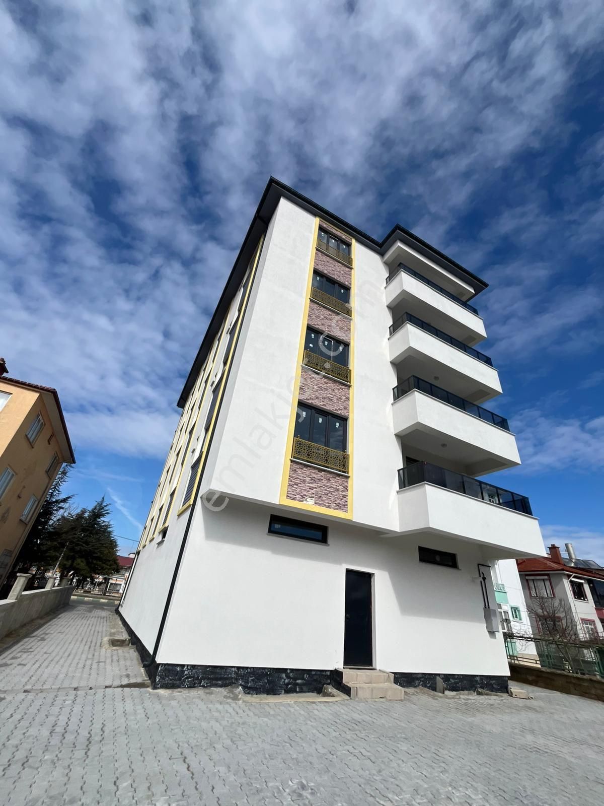 Murat Emlaktan Satılık Sıfır Daireler - Görsel 2