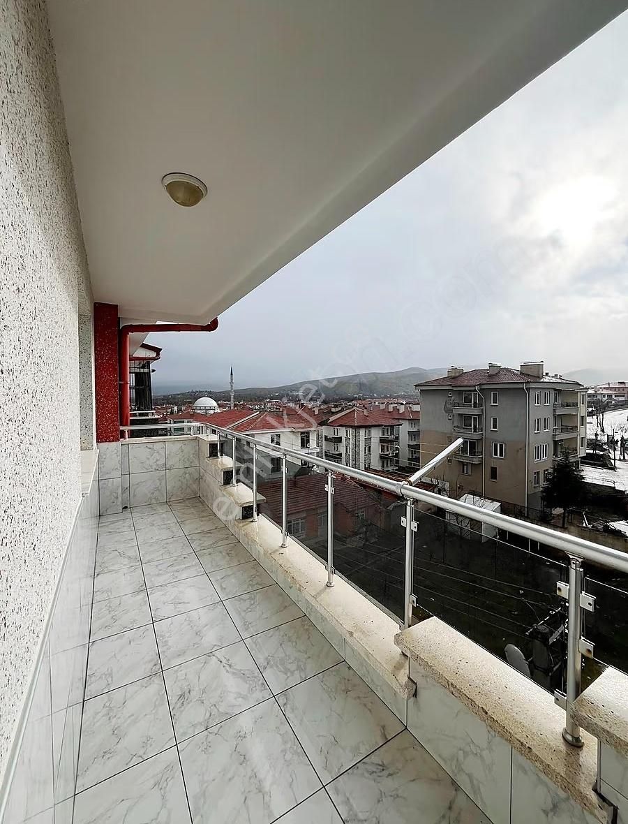 M.fevzi Çakmak Mah.'de Ana Cadde Cepheli Mantolamalı 3+1 Daire - Görsel 13