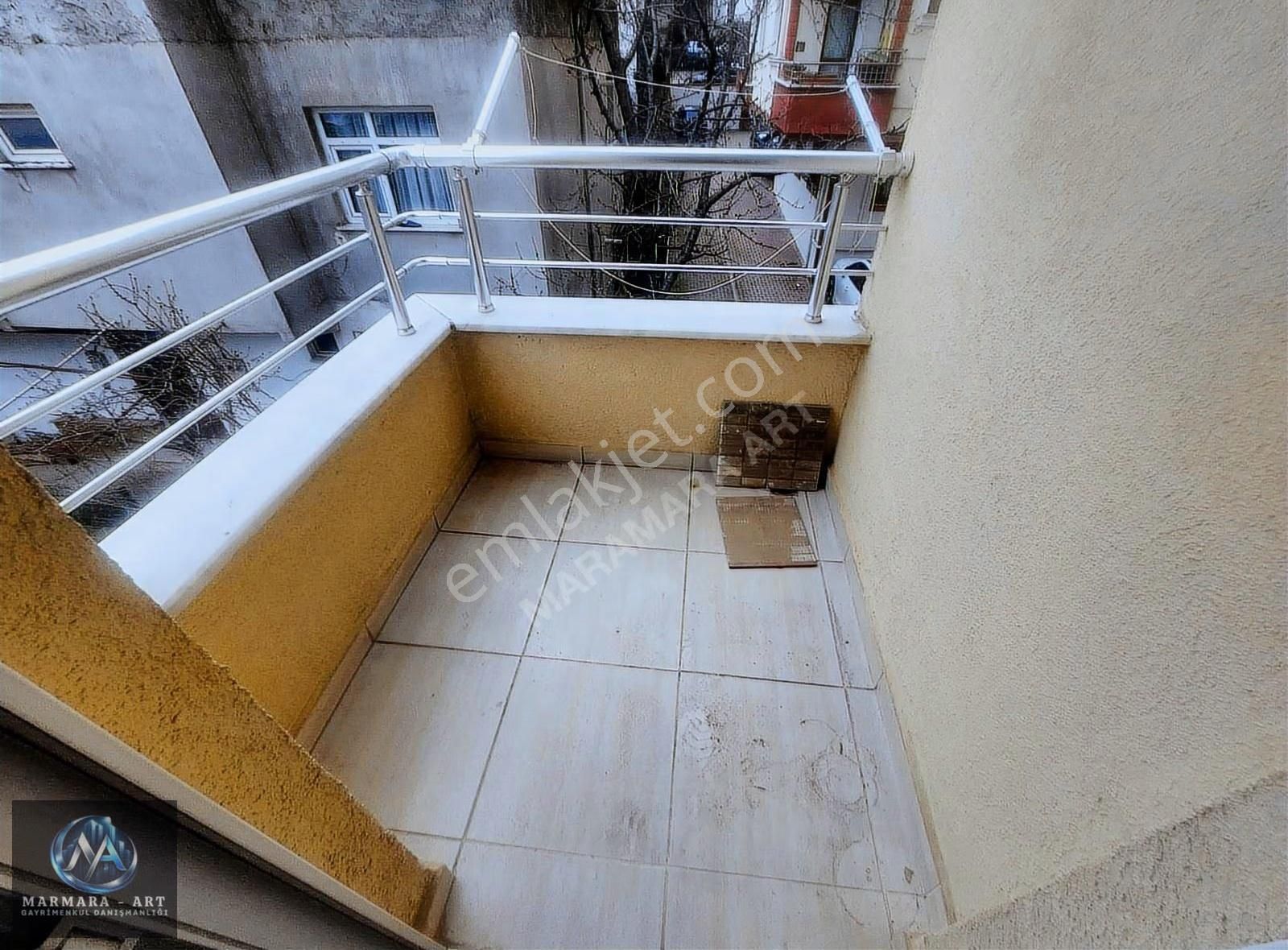 Çekmeköy Kiralık 2+1 Ara Kat Daire - Görsel 3