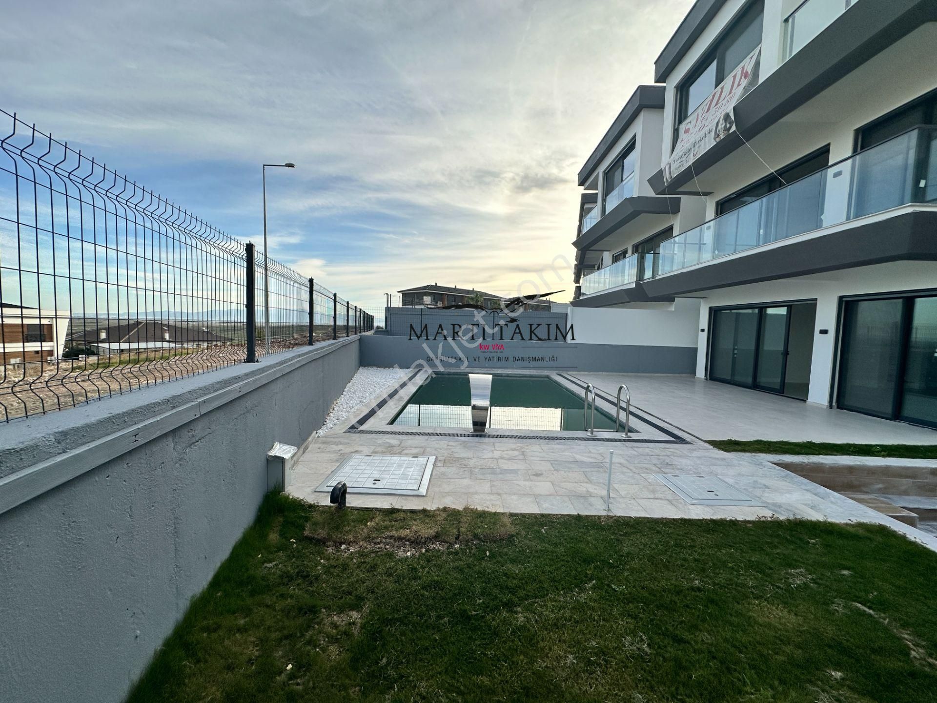 Villakent'te Özel Yapım Müstakil Havuzlu 4+2 Tripleks Villa - Görsel 8