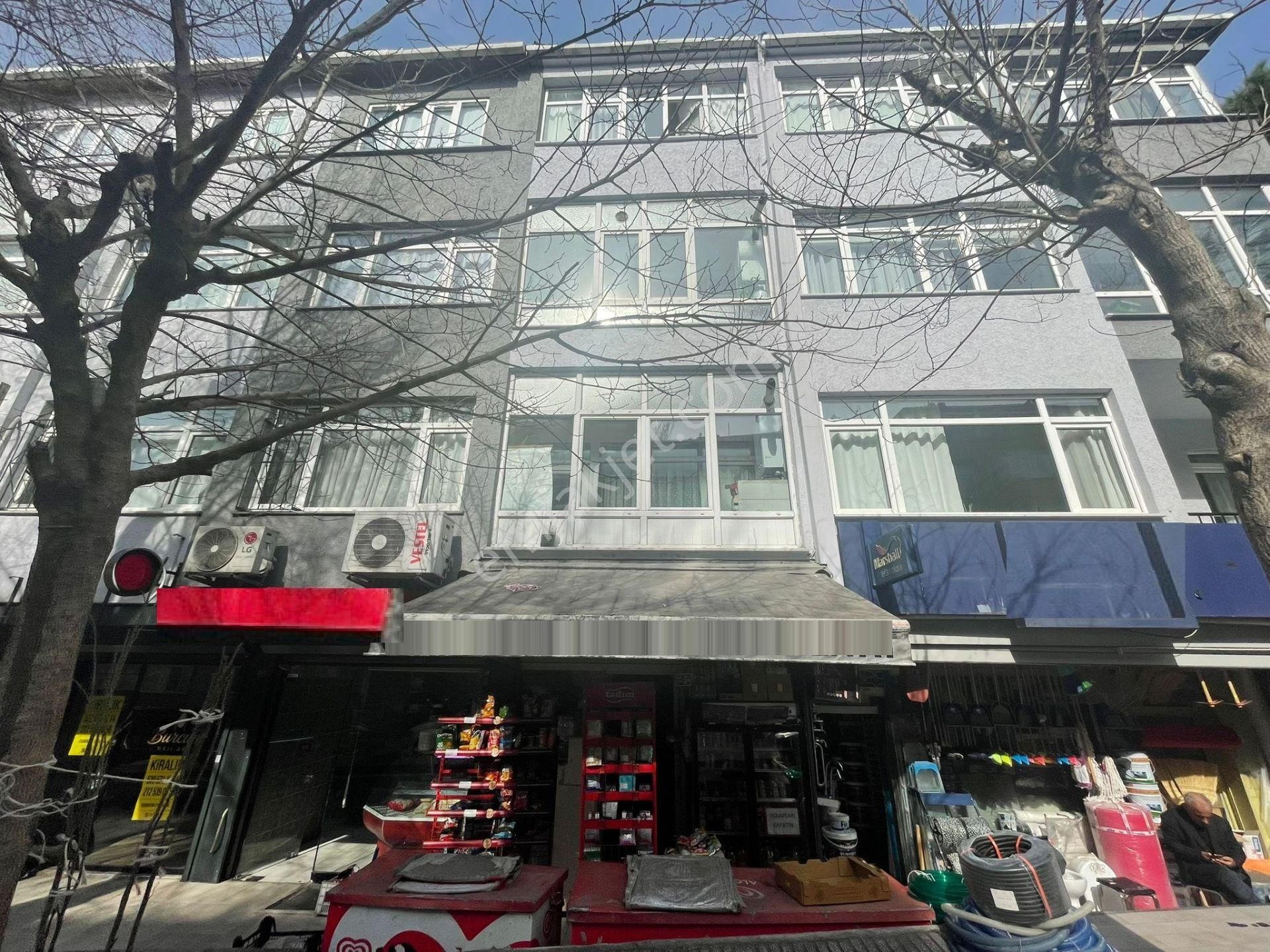 İstanbul House'dan Güngören'de 50m2 Düz Giriş Satılık Dükkan - Görsel 5