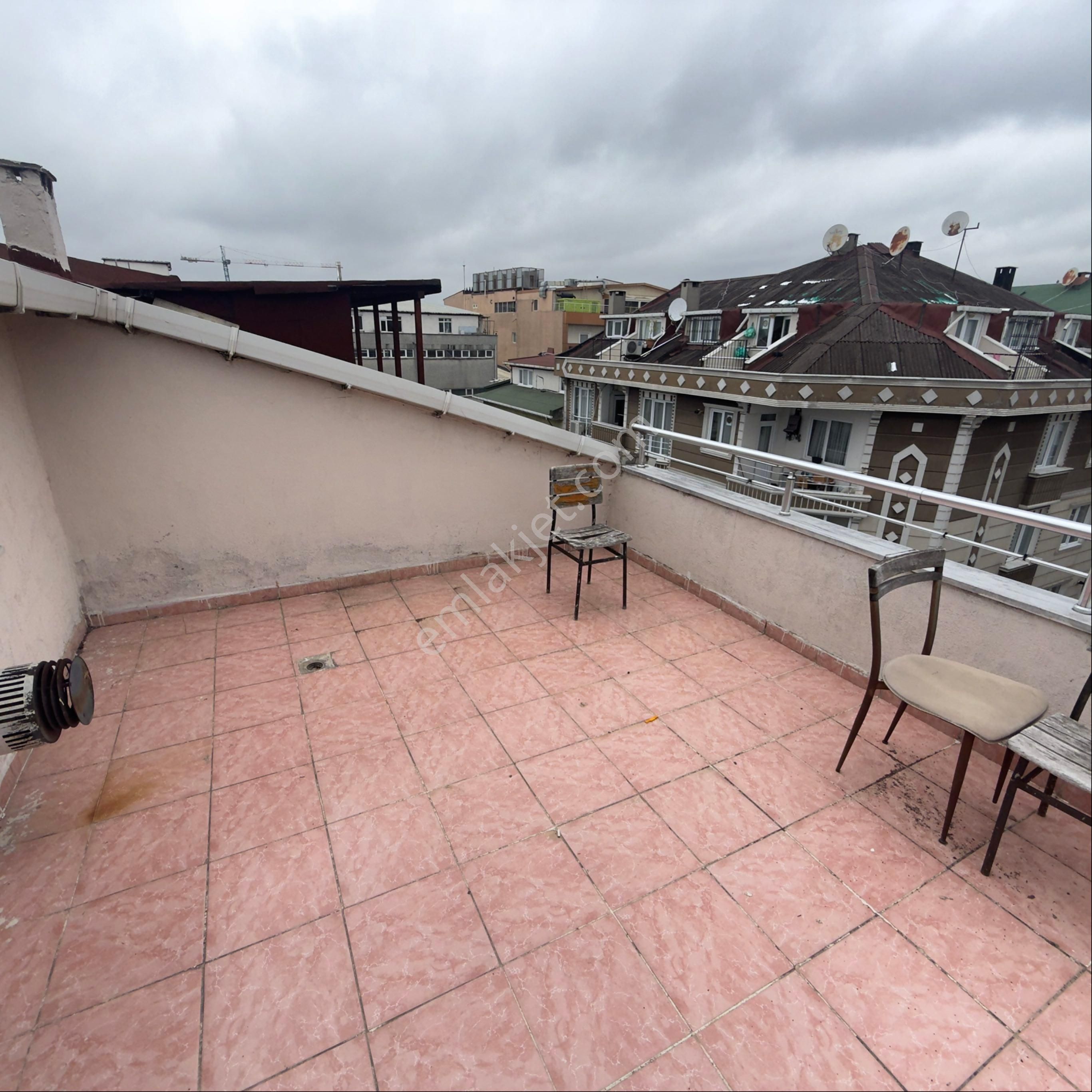 Aksa Emlaktan Kiralık Eşyalı - Görsel 17