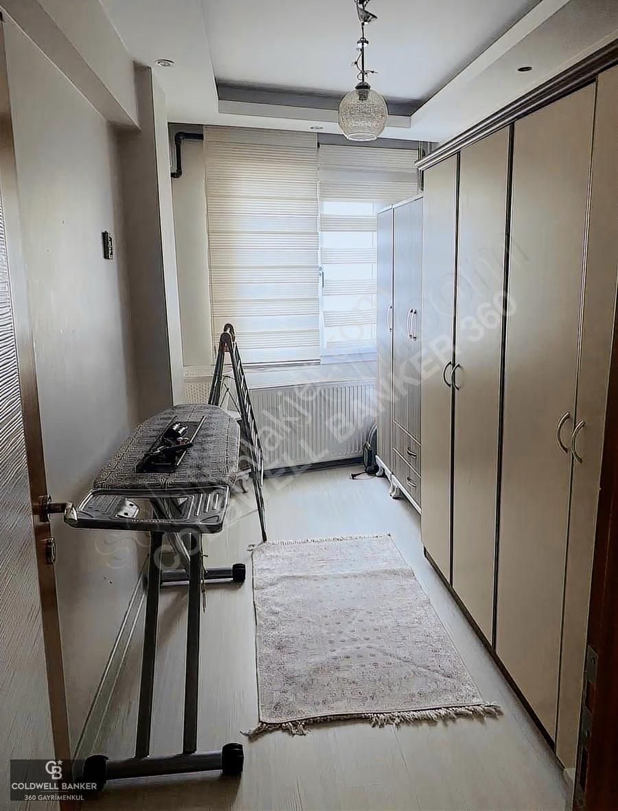 Konak Güzelyalı'da 3+1 Eşyalı Kiralık Daire-merkezi Konum - Görsel 26