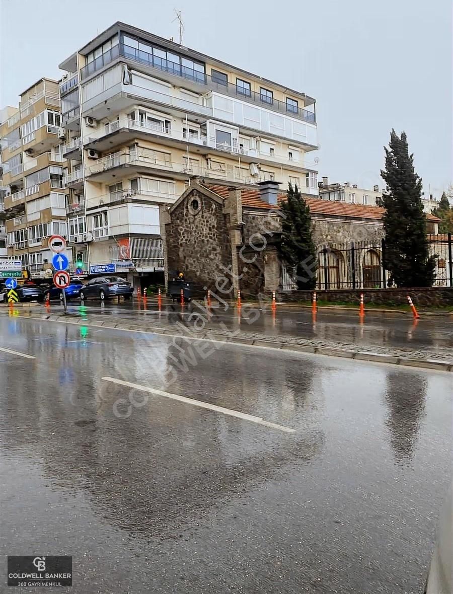 Konak Güzelyalı'da 3+1 Eşyalı Kiralık Daire-merkezi Konum - Görsel 3