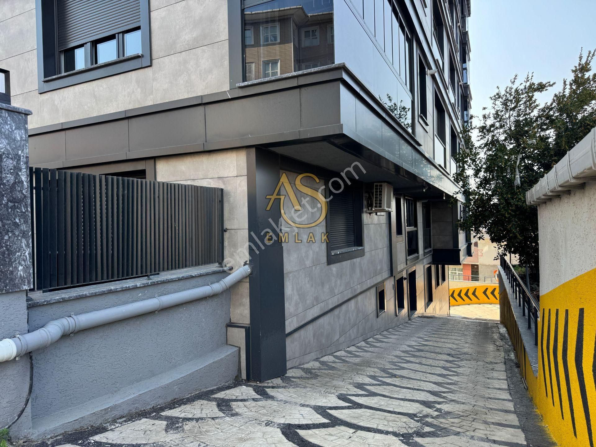 As Emlaktan 4+2sultantepe Deniz Manzaralı 310m2 Otoparklı Dublex - Görsel 34