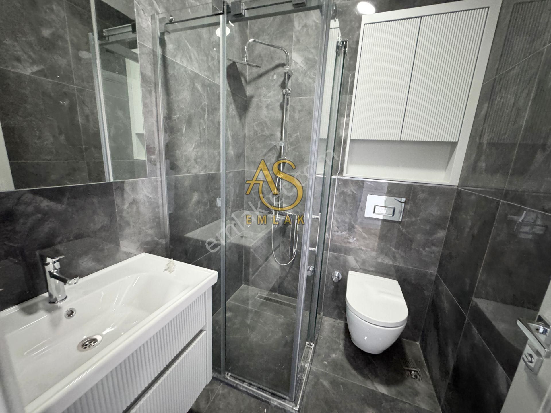 As Emlaktan 4+2sultantepe Deniz Manzaralı 310m2 Otoparklı Dublex - Görsel 12