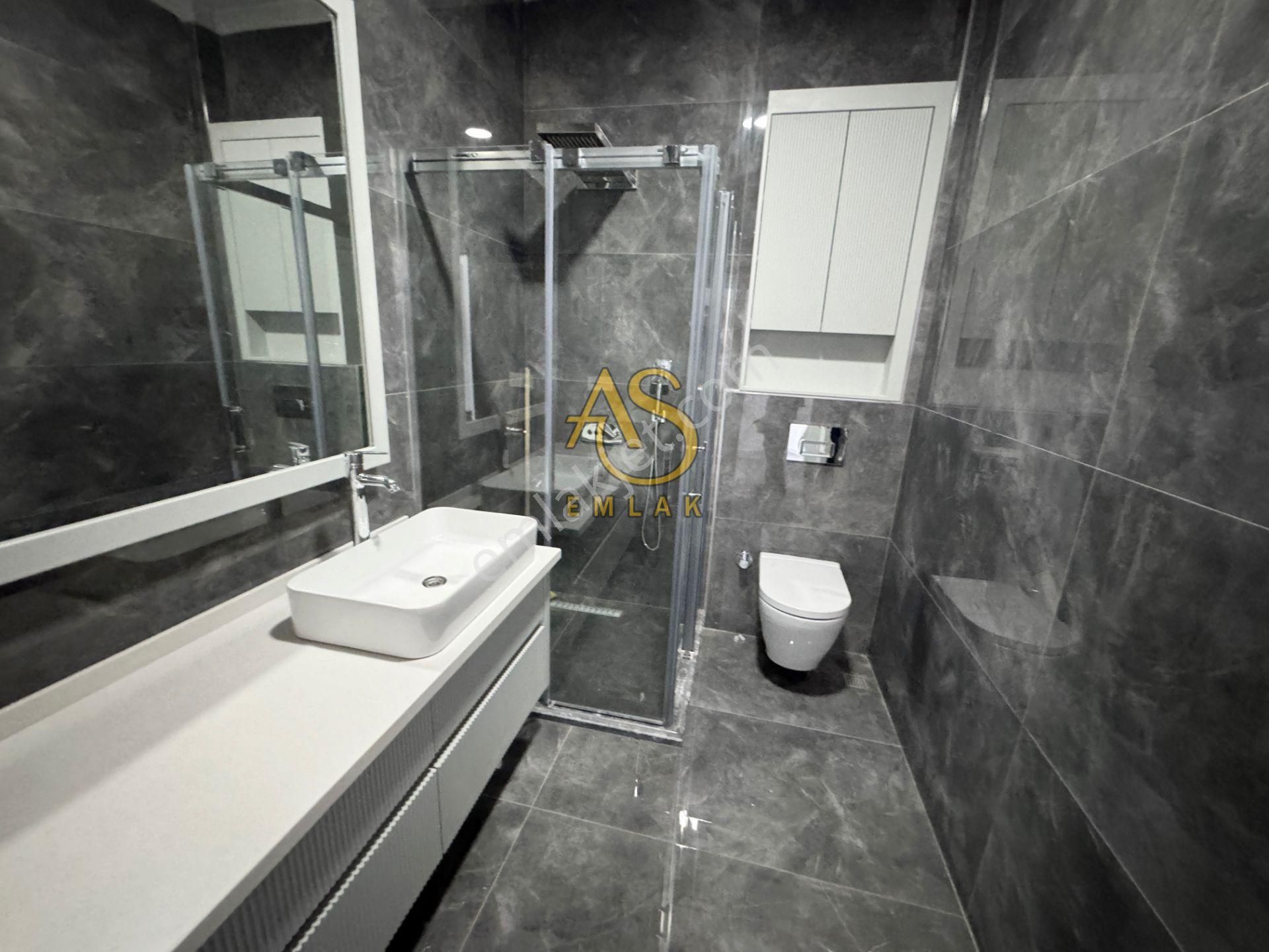 As Emlaktan 4+2sultantepe Deniz Manzaralı 310m2 Otoparklı Dublex - Görsel 23