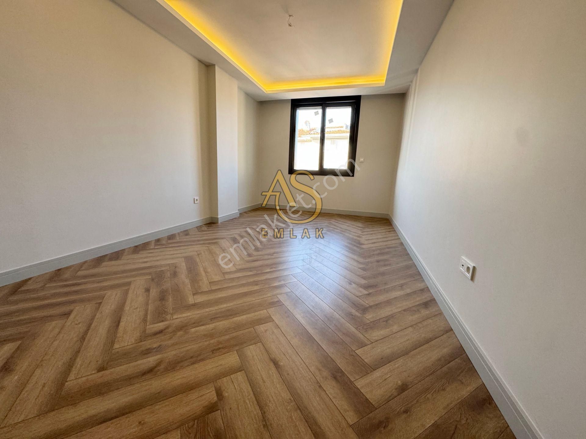 As Emlaktan 4+2sultantepe Deniz Manzaralı 310m2 Otoparklı Dublex - Görsel 24