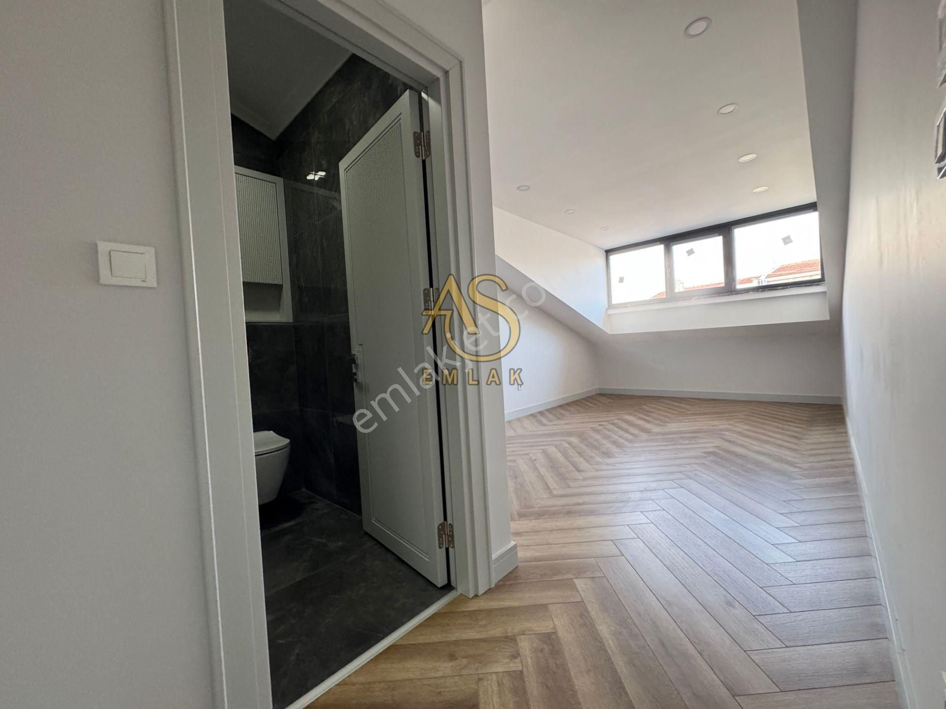 As Emlaktan 4+2sultantepe Deniz Manzaralı 310m2 Otoparklı Dublex - Görsel 11