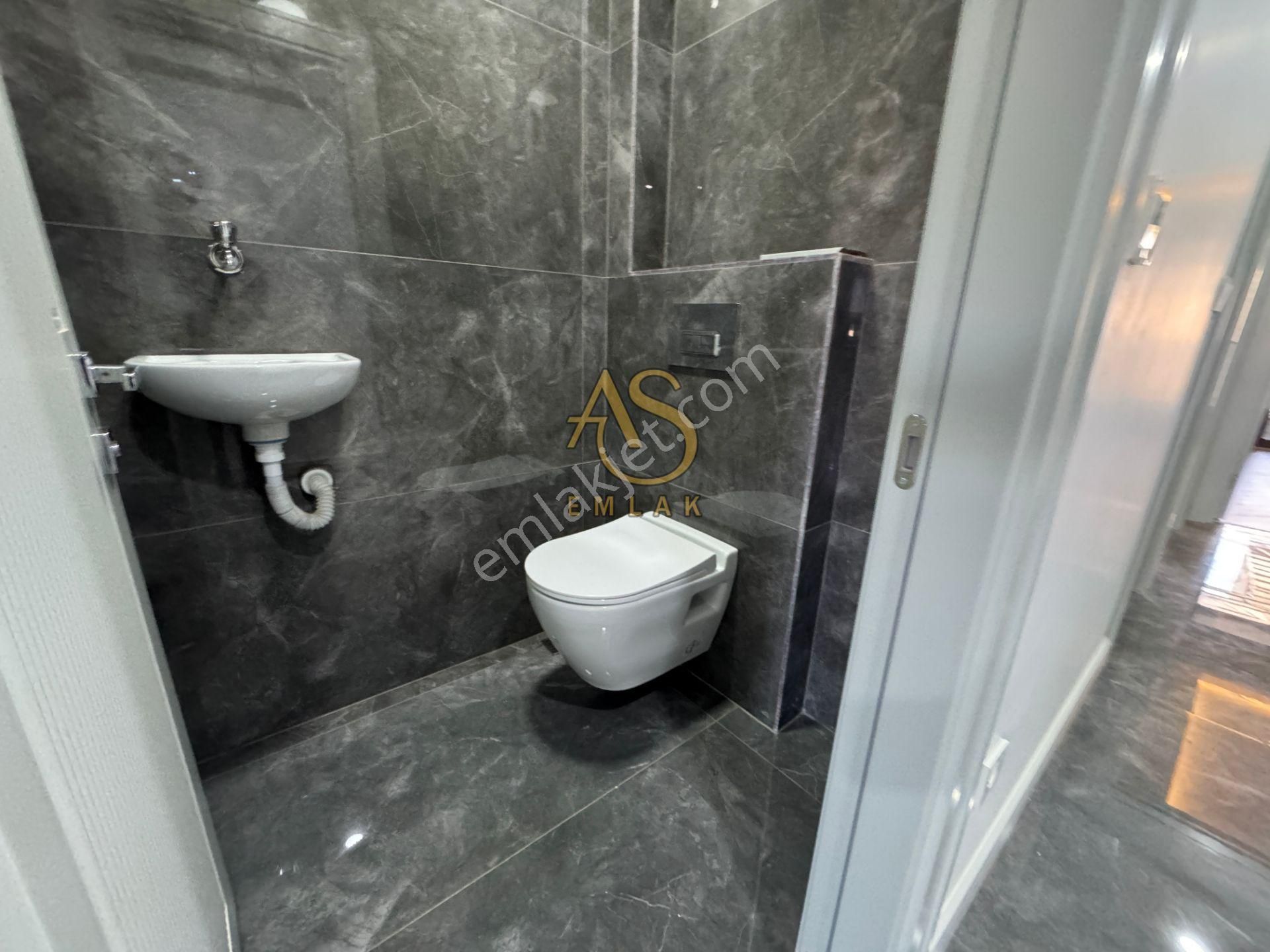 As Emlaktan 4+2sultantepe Deniz Manzaralı 310m2 Otoparklı Dublex - Görsel 26