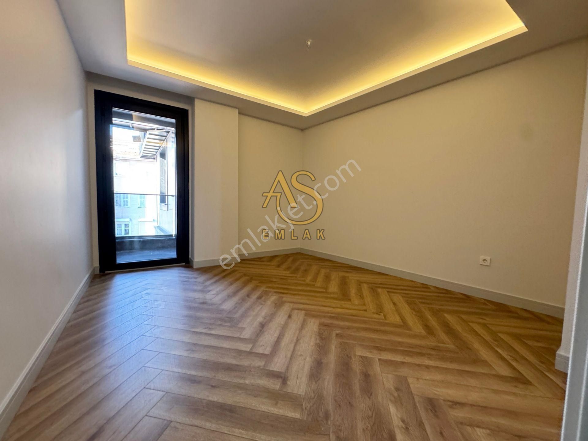 As Emlaktan 4+2sultantepe Deniz Manzaralı 310m2 Otoparklı Dublex - Görsel 27