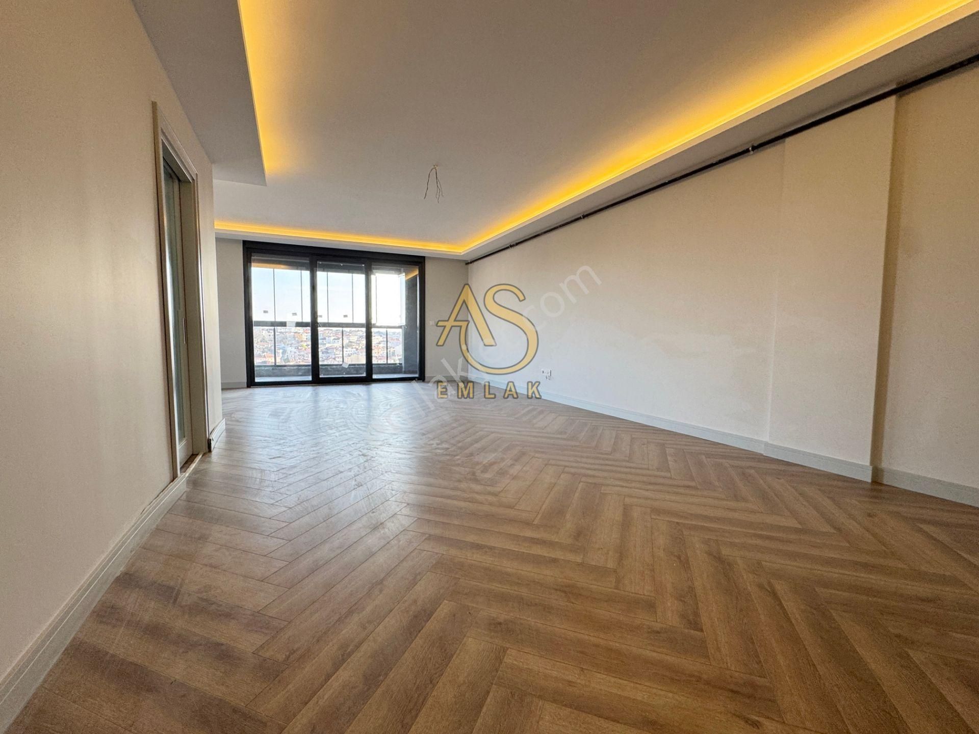 As Emlaktan 4+2sultantepe Deniz Manzaralı 310m2 Otoparklı Dublex - Görsel 16