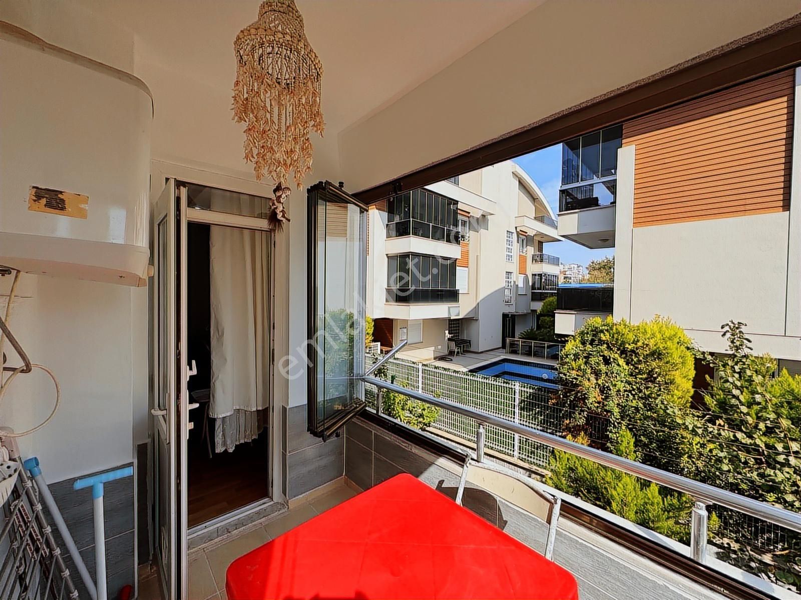 Çağlayan Barınaklar'da Eski Lara Yoluna Yakın Eşyalı Kiralık 2+1 - Görsel 5