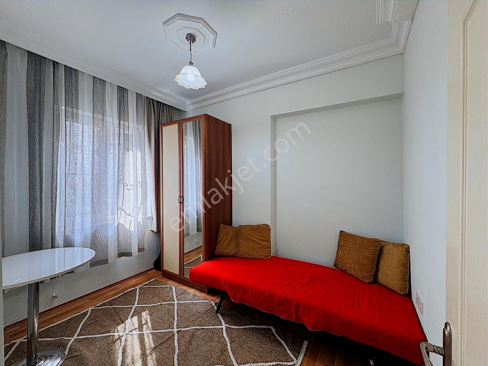 Çağlayan Barınaklar'da Eski Lara Yoluna Yakın Eşyalı Kiralık 2+1 - Görsel 2