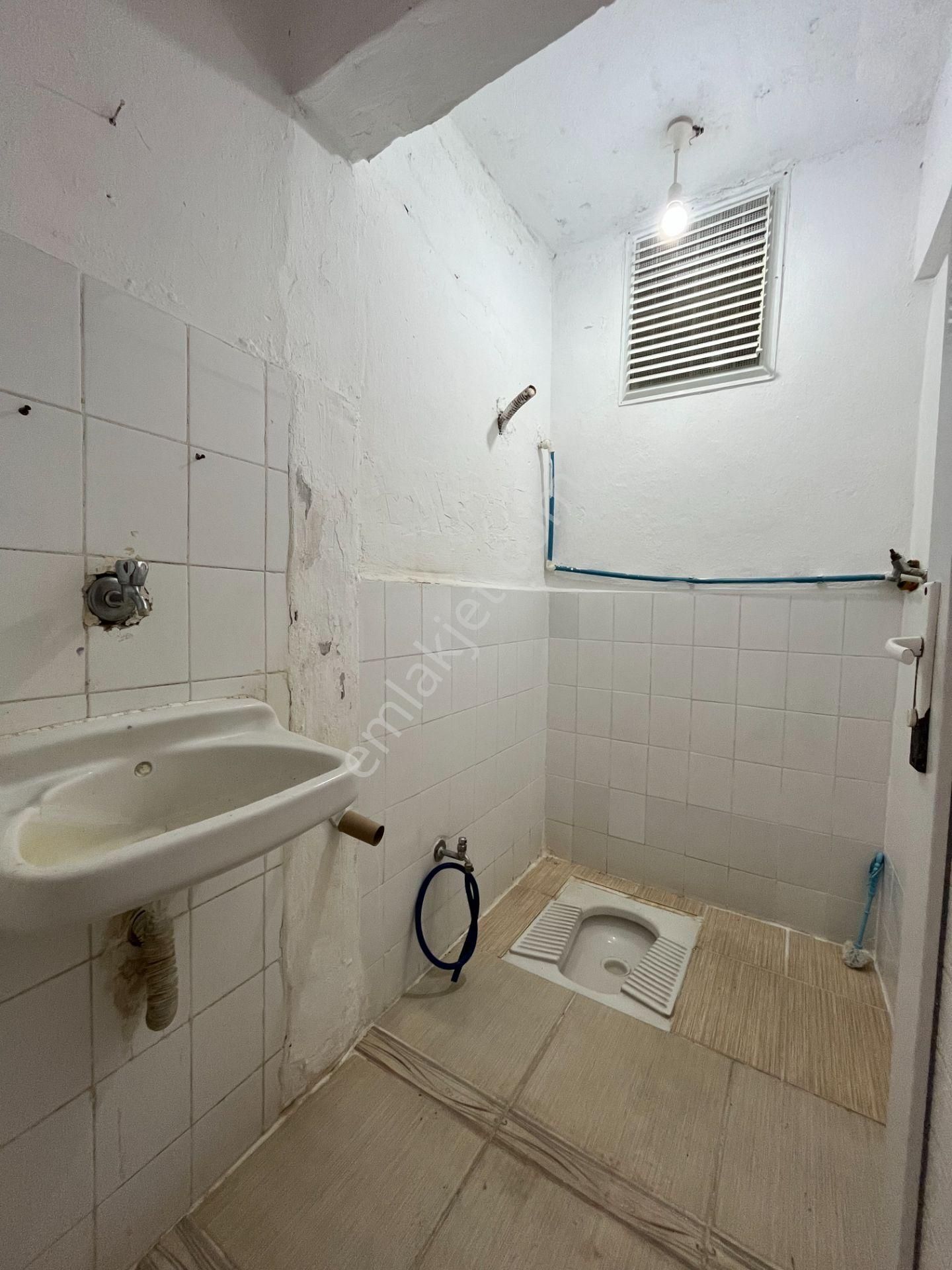Gümüşpala Sancak Camii Yakını Ara Kat, Çift Wc'li 3+1 Kiralık Daire - Görsel 19