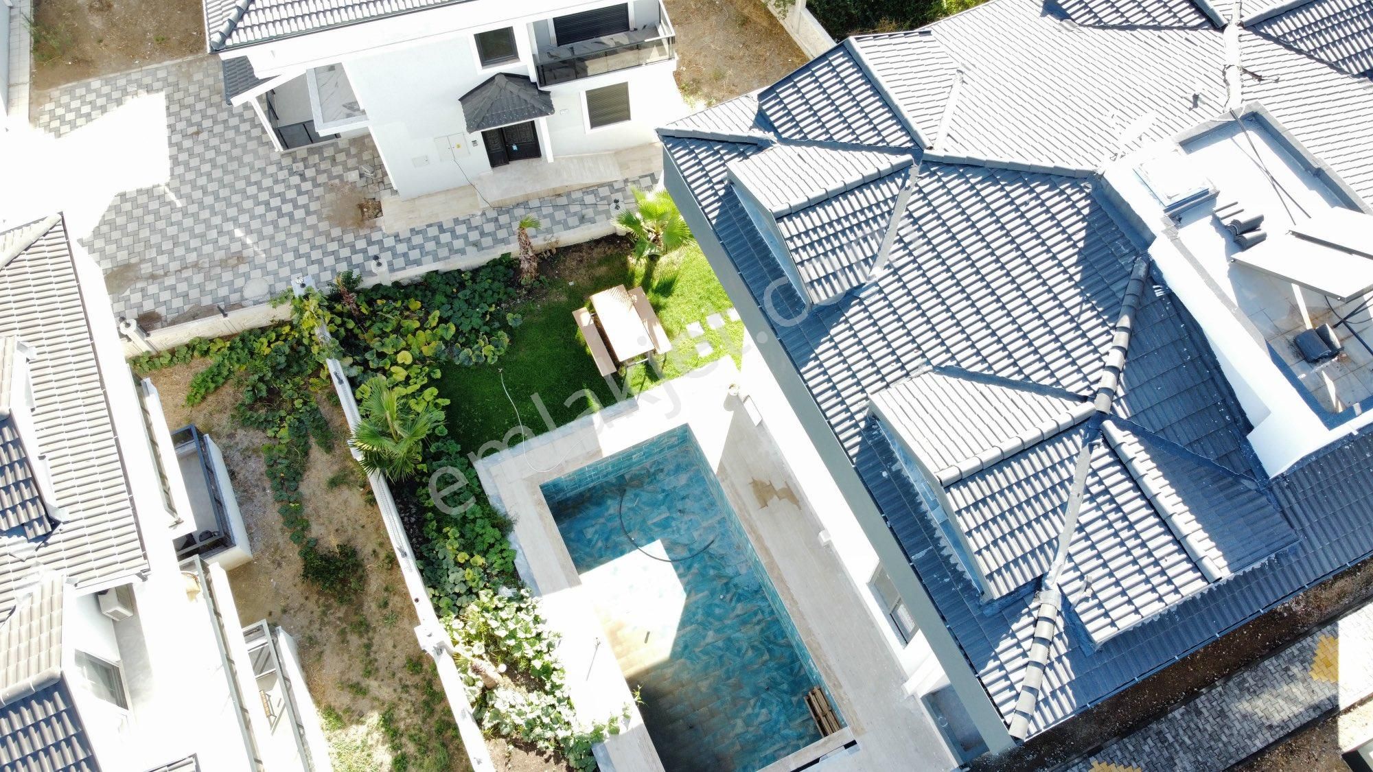 Kuzdere İskanlı 3+1 Dubleks Ayrı Mutfaklı Havuzlu