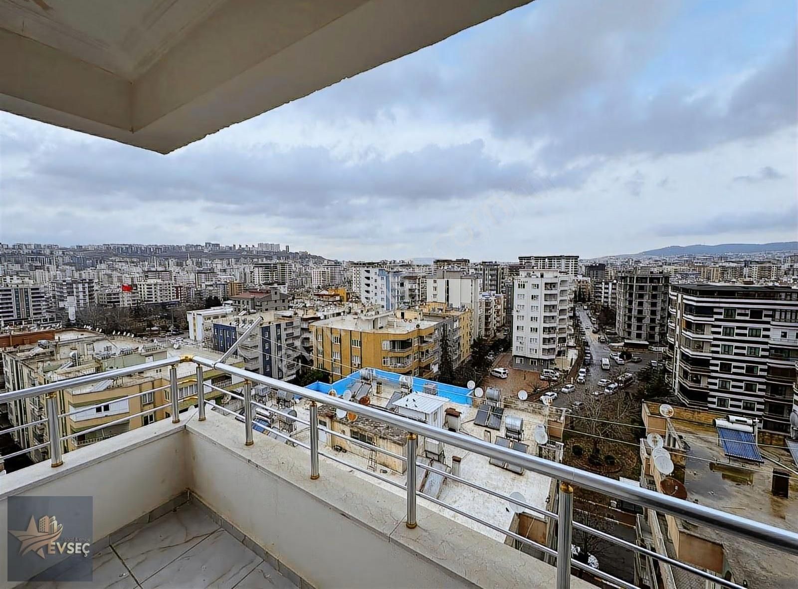 Evseç Gayrimenkulden 35 Metre Yol Üzerinde Satılık Dubleks Daire - Görsel 4