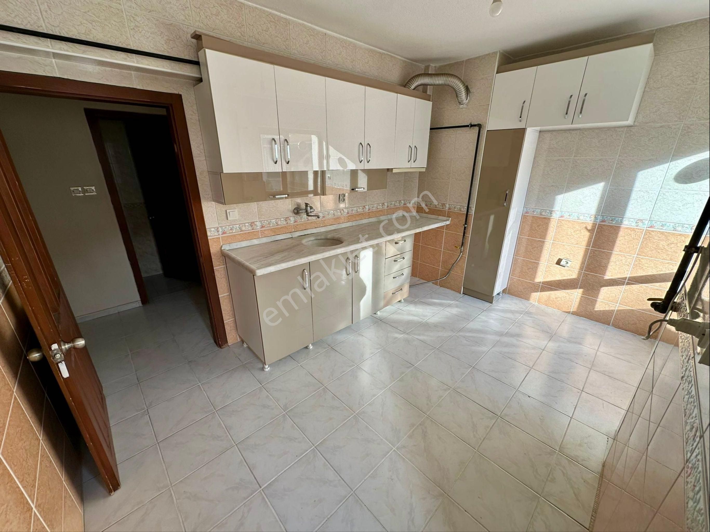 Osmangazi Mah Sanatoryum Hastane Yakını Ara Katta Geniş 3+1 - Görsel 4