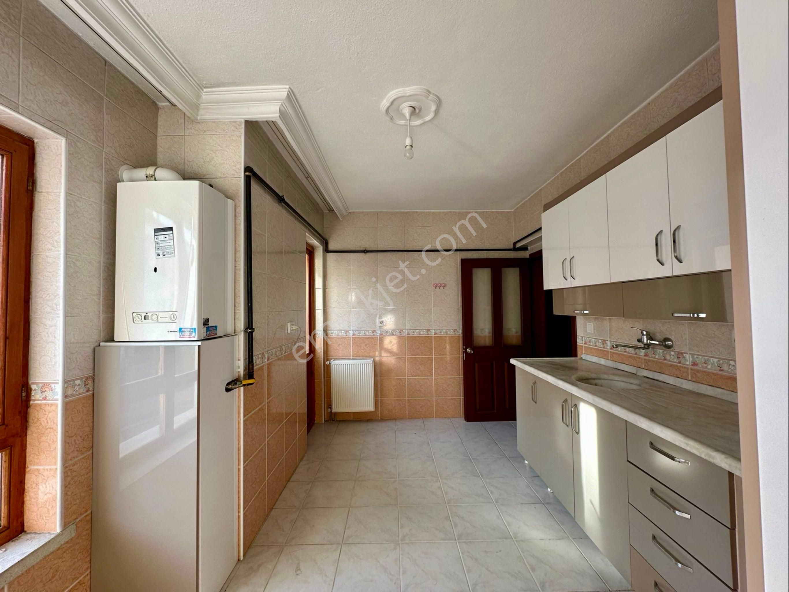 Osmangazi Mah Sanatoryum Hastane Yakını Ara Katta Geniş 3+1 - Görsel 5