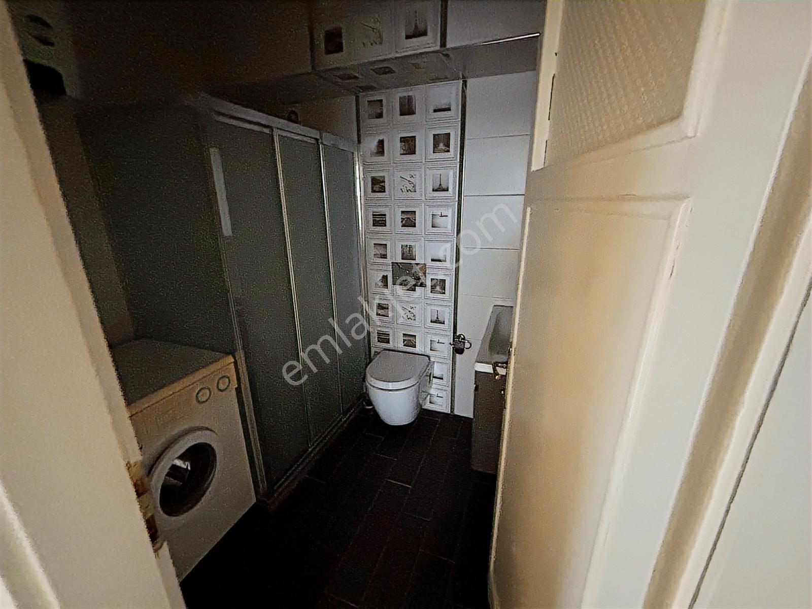 Kuttaş'tan Cadde Üstü Katta Ön 2+1 İçi Yapılı Metro Yakını - Görsel 8