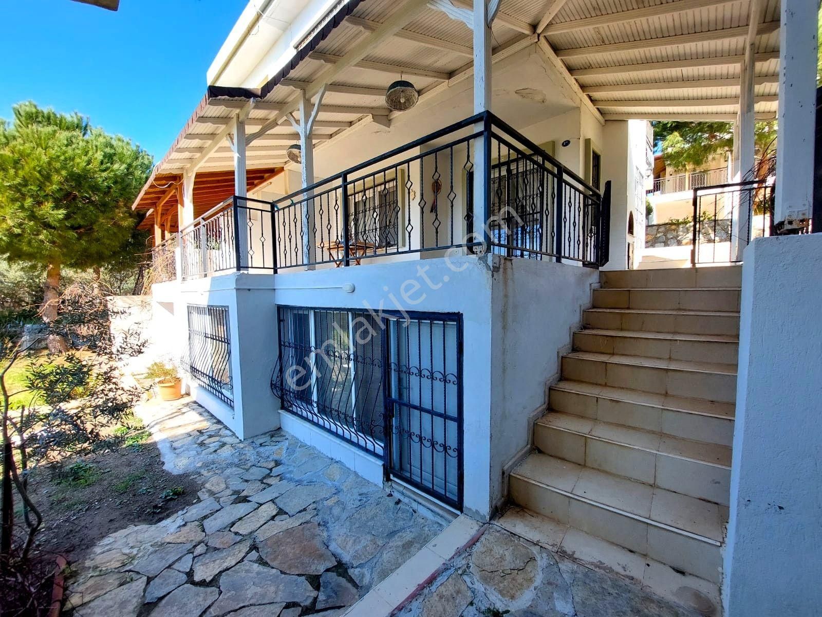 İzmi̇r Seferi̇hi̇sar Doğanbey De Satılık Deni̇z Manzaralı Yazlık 4+2 - Görsel 13