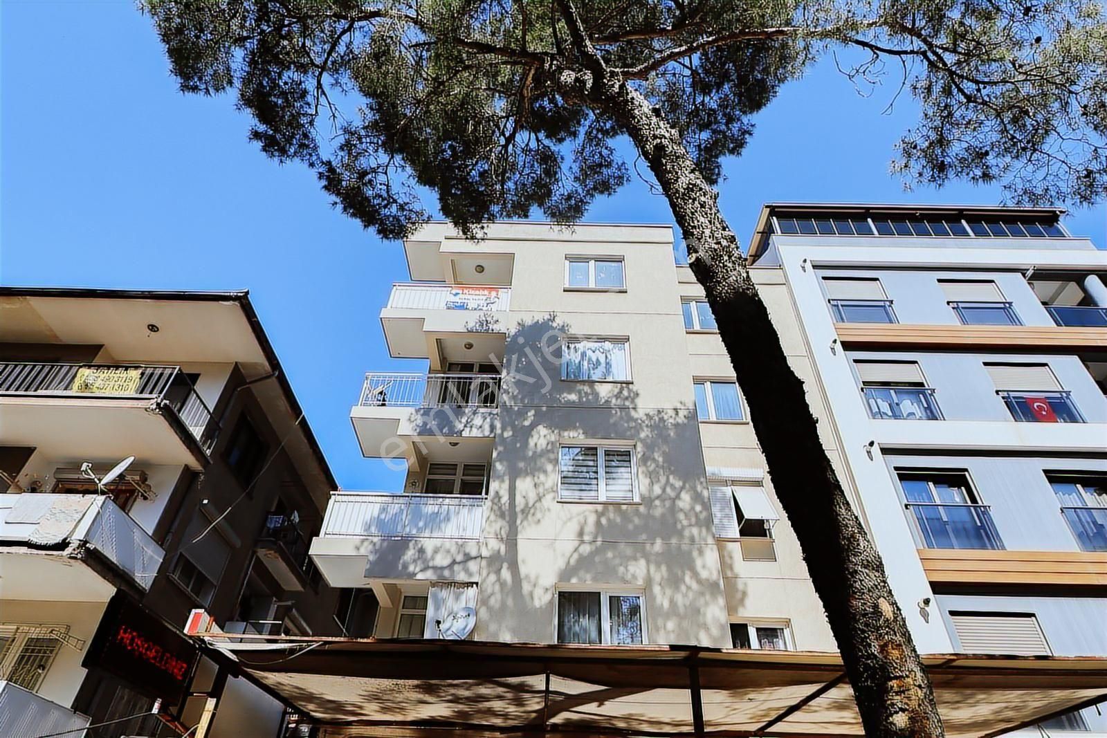 İzmir Bornova Kazım Dirikte,küçükparka Komşu,3+1 Kiralık Daire