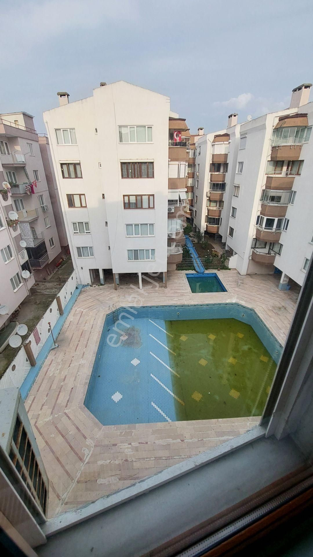 Güzelyalı Yalı Mah . Havuzlu Ara Kat Kiracılı Temiz 2+1 Daire - Görsel 9