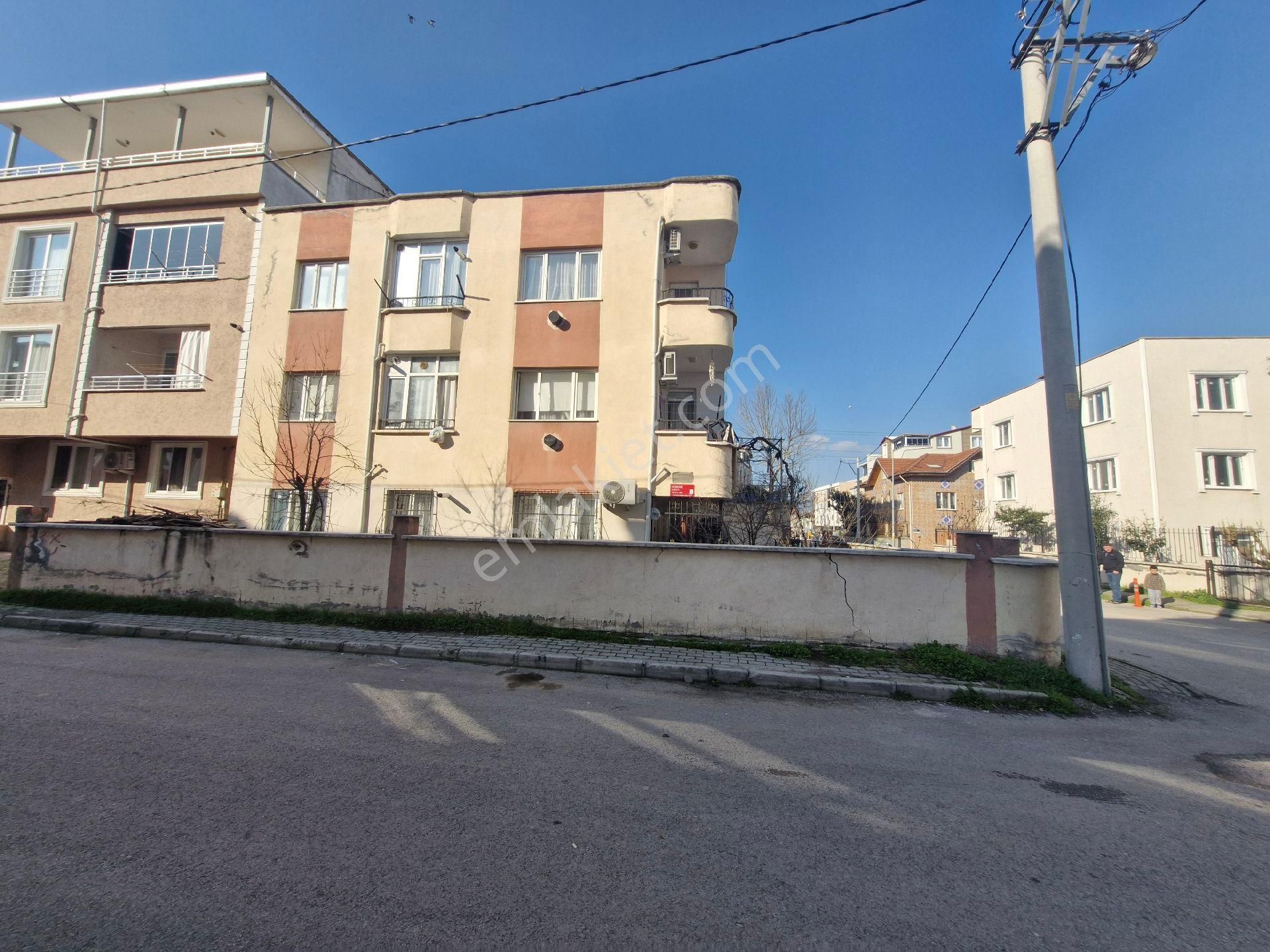 Gürsu Kurtuluş'ta Satılık Komple Bina-3 Adet 2+1 - Görsel 18