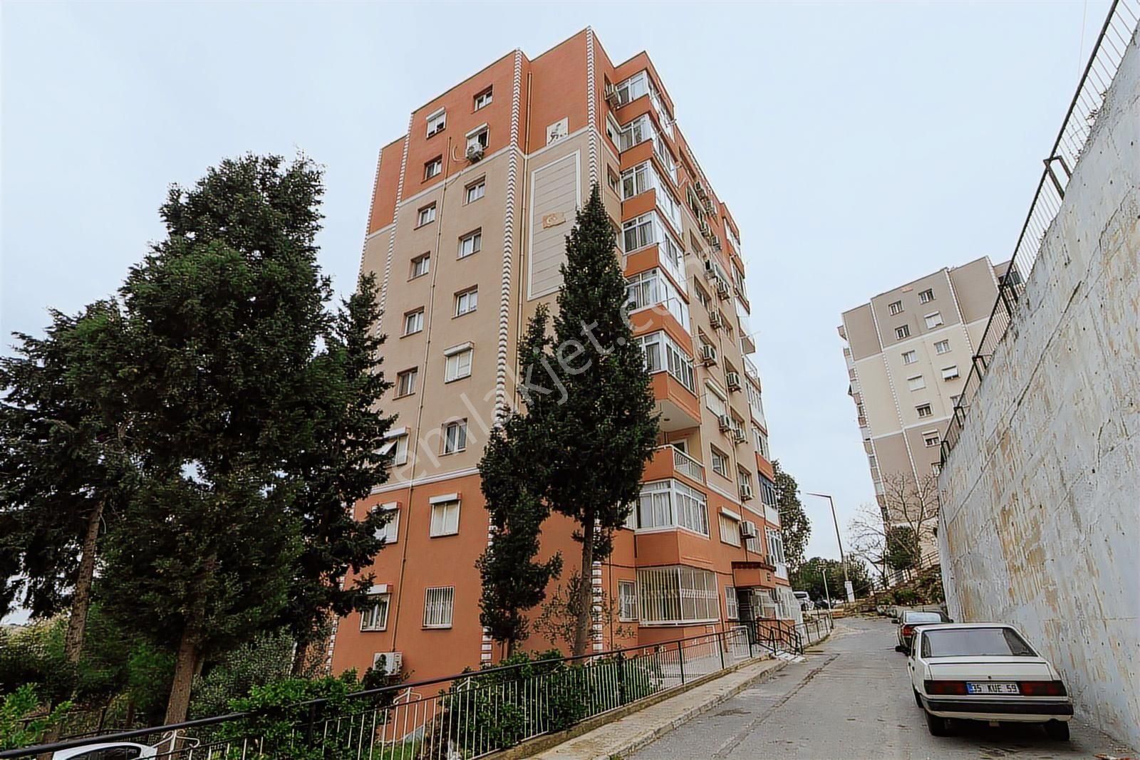 Çiğli Evka 5 Mahallesi'nde Satılık 2+1 Doğalgazlı Daire