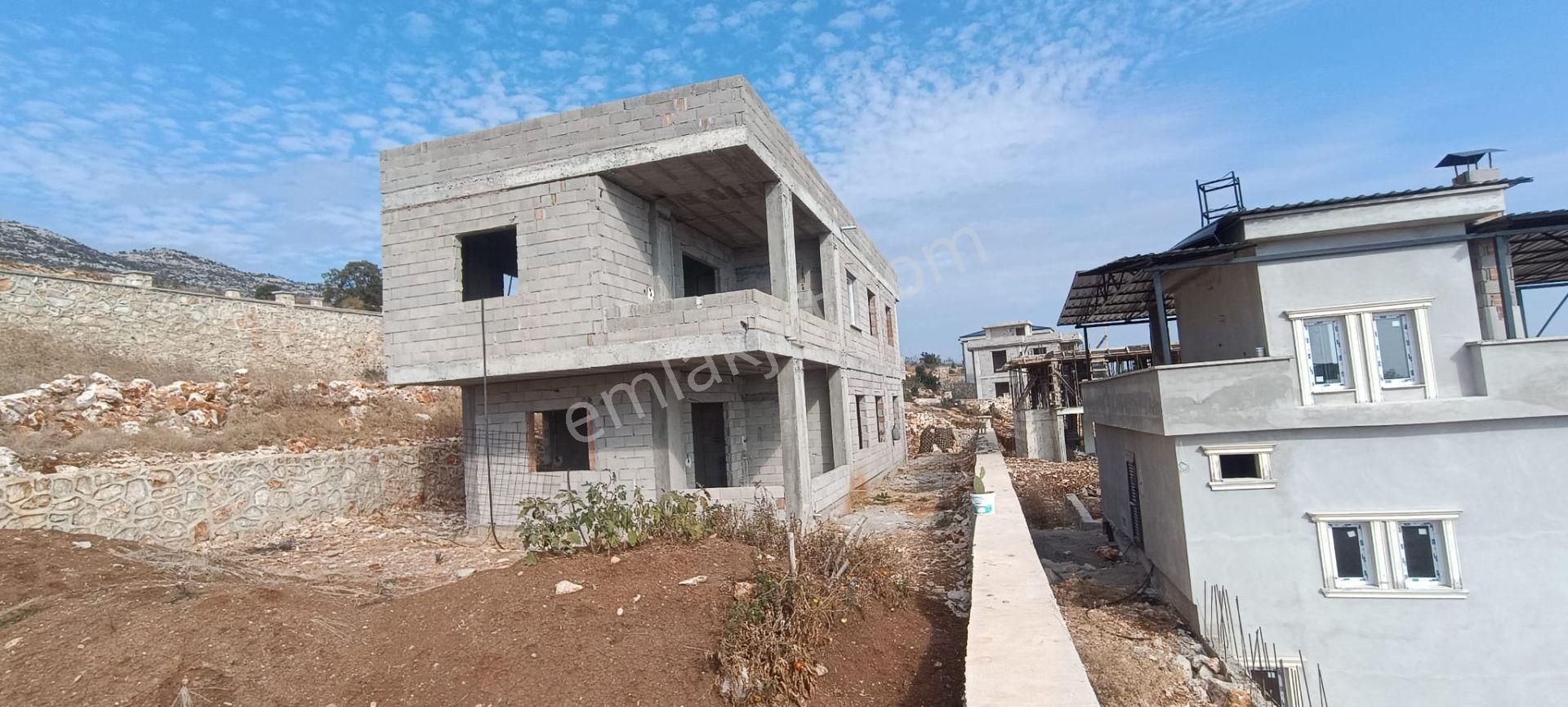 Arve'den Gözne Korum Mahallesinde Mersin Manzaralı 2 Katlı Ev - Görsel 11