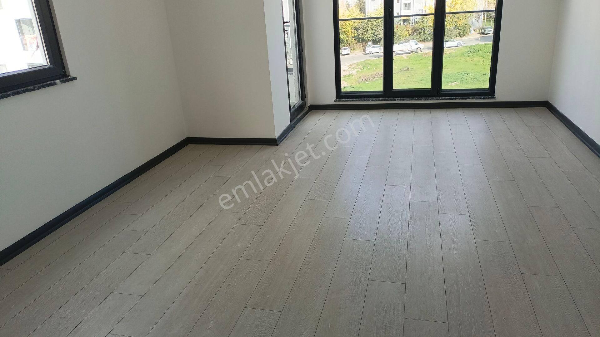 Çayırova Cumhuriyet Mah Satılık 2+1 İskanlı Yerden Isıtmalı Daire - Görsel 11