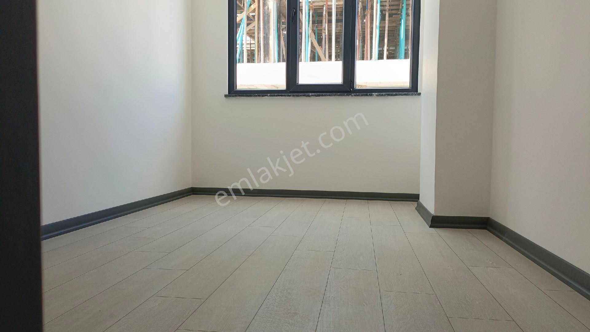 Çayırova Cumhuriyet Mah Satılık 2+1 İskanlı Yerden Isıtmalı Daire - Görsel 14
