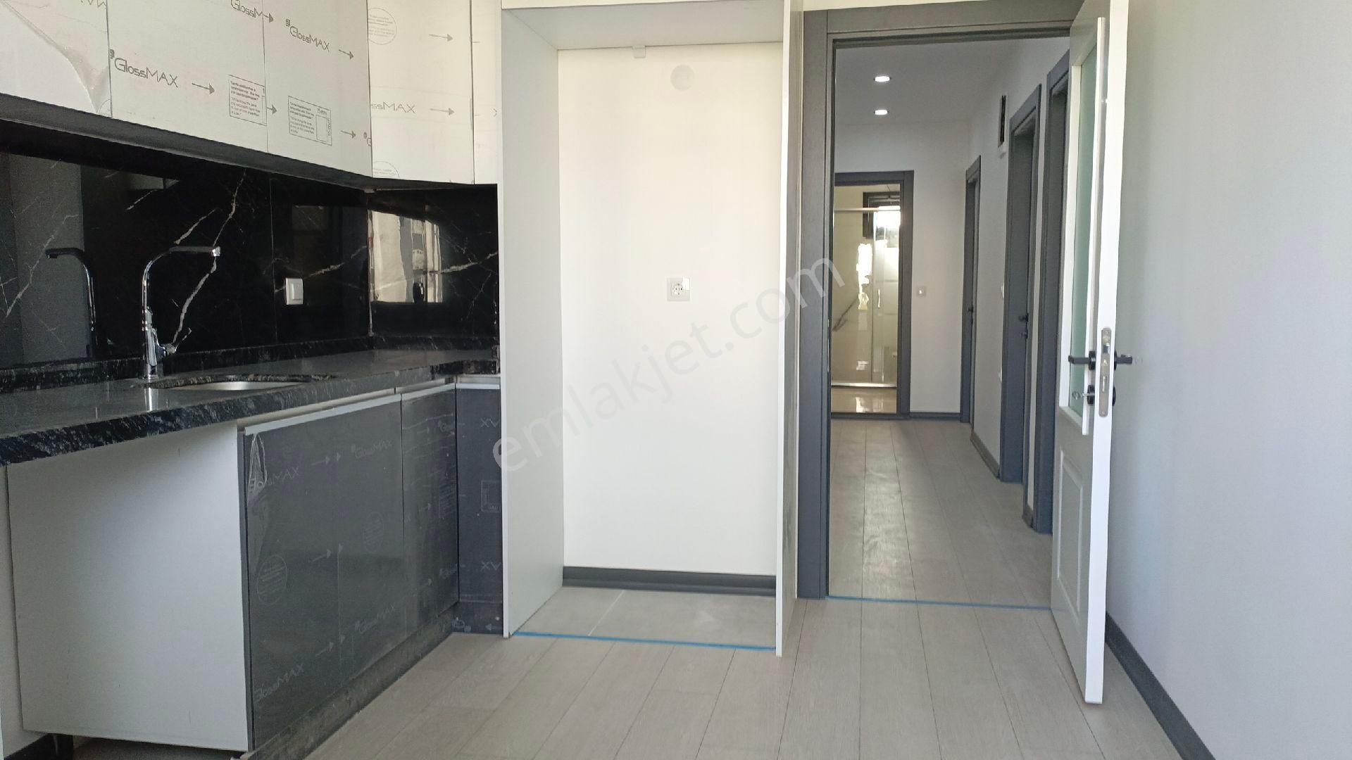 Çayırova Cumhuriyet Mah Satılık 2+1 İskanlı Yerden Isıtmalı Daire - Görsel 19