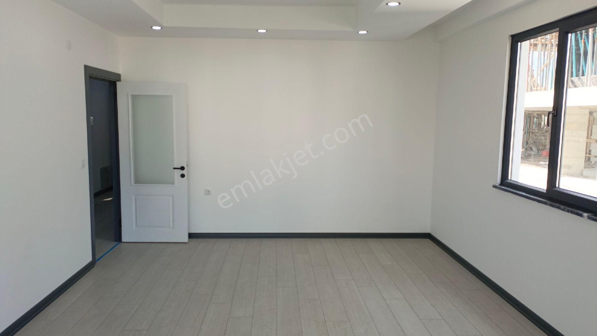 Çayırova Cumhuriyet Mah Satılık 2+1 İskanlı Yerden Isıtmalı Daire - Görsel 12