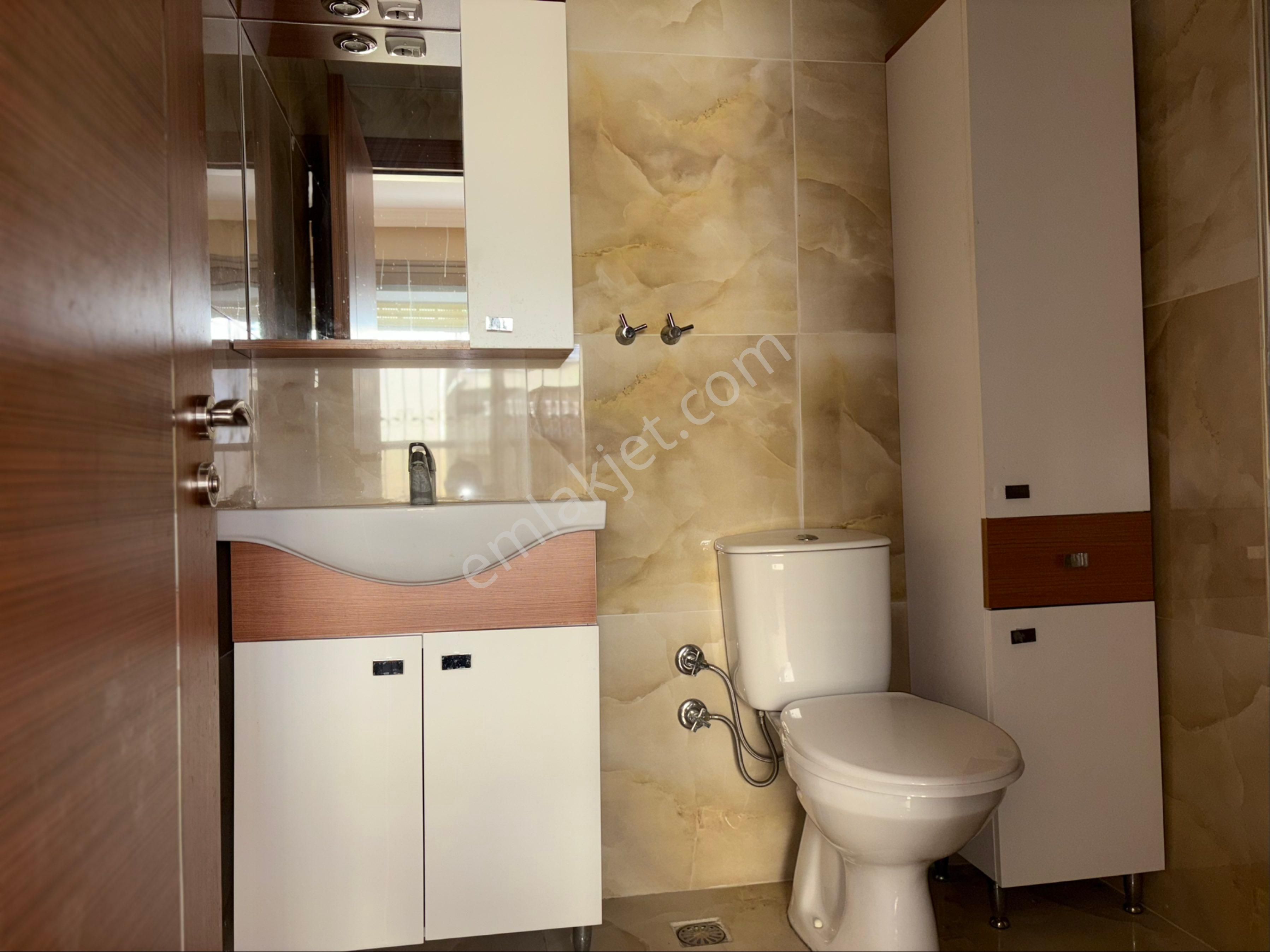 İzmir Denizmen İnönü Cadde Yakını Genç Binada 3+1 Kiralık Daire - Görsel 31