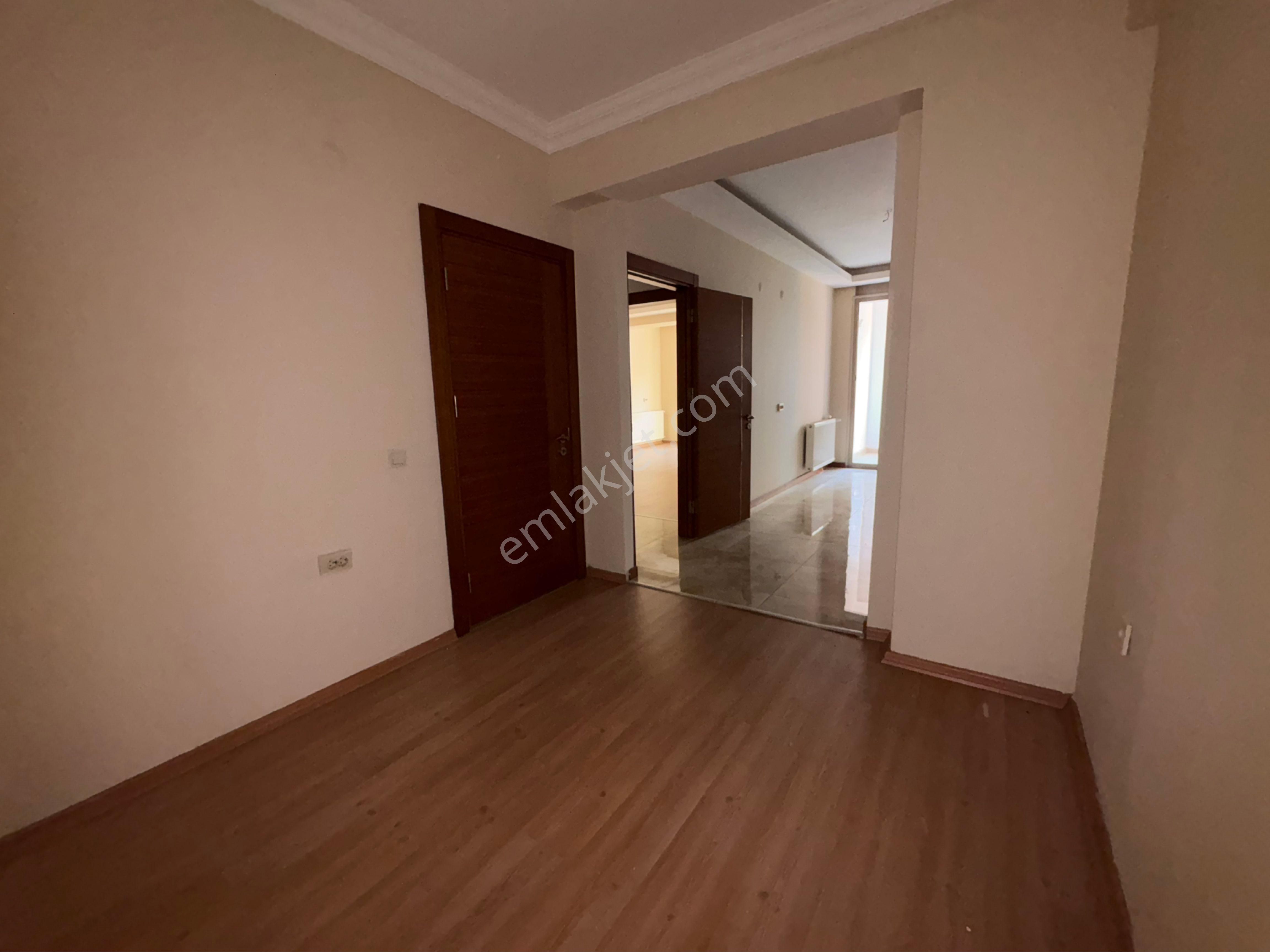 İzmir Denizmen İnönü Cadde Yakını Genç Binada 3+1 Kiralık Daire - Görsel 12