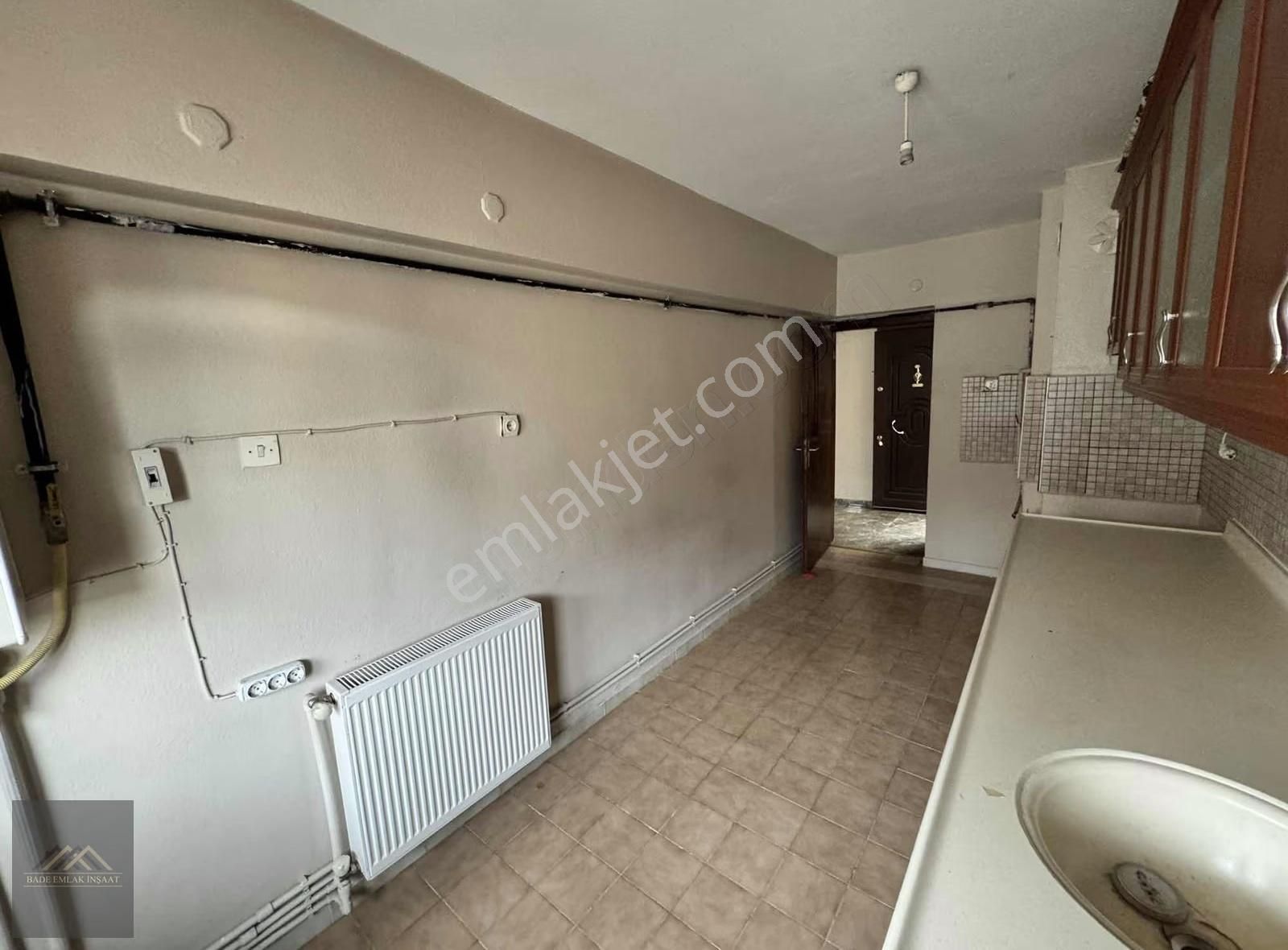 Bade Emlak İnşaattan 3+1 Kiralık Daire - Görsel 16