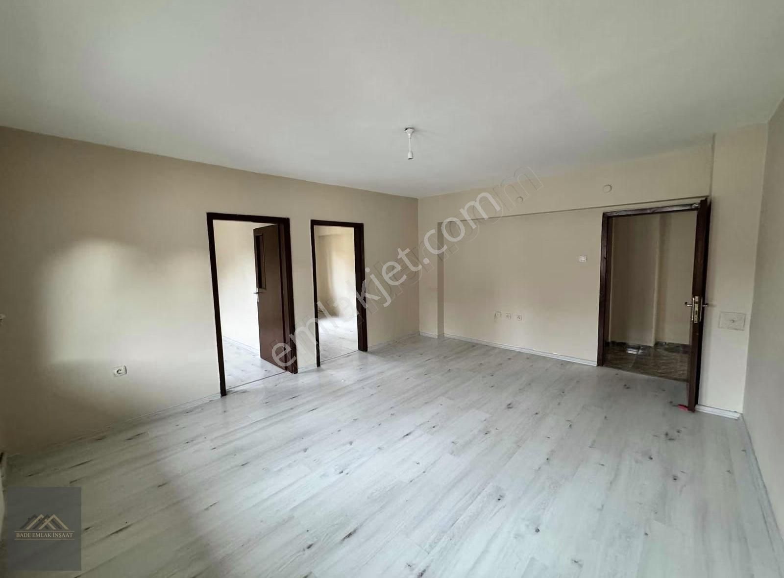 Bade Emlak İnşaattan 3+1 Kiralık Daire - Görsel 8