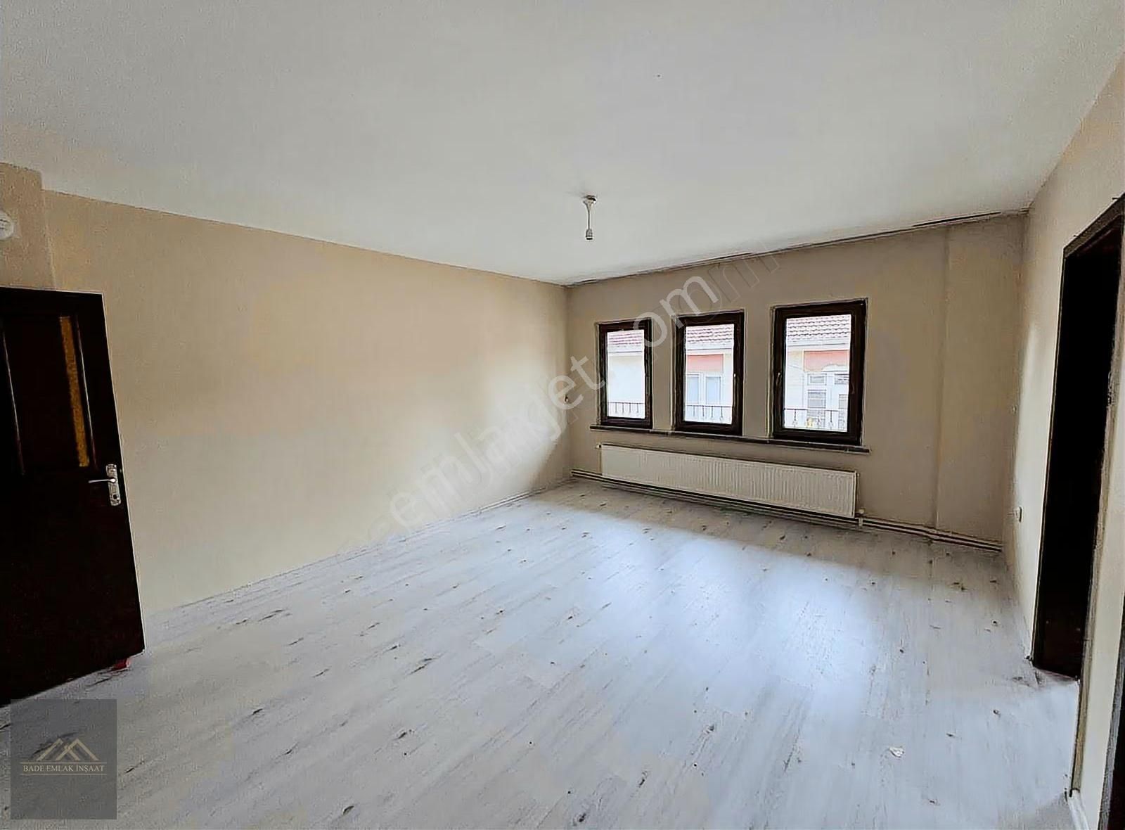 Bade Emlak İnşaattan 3+1 Kiralık Daire - Görsel 4