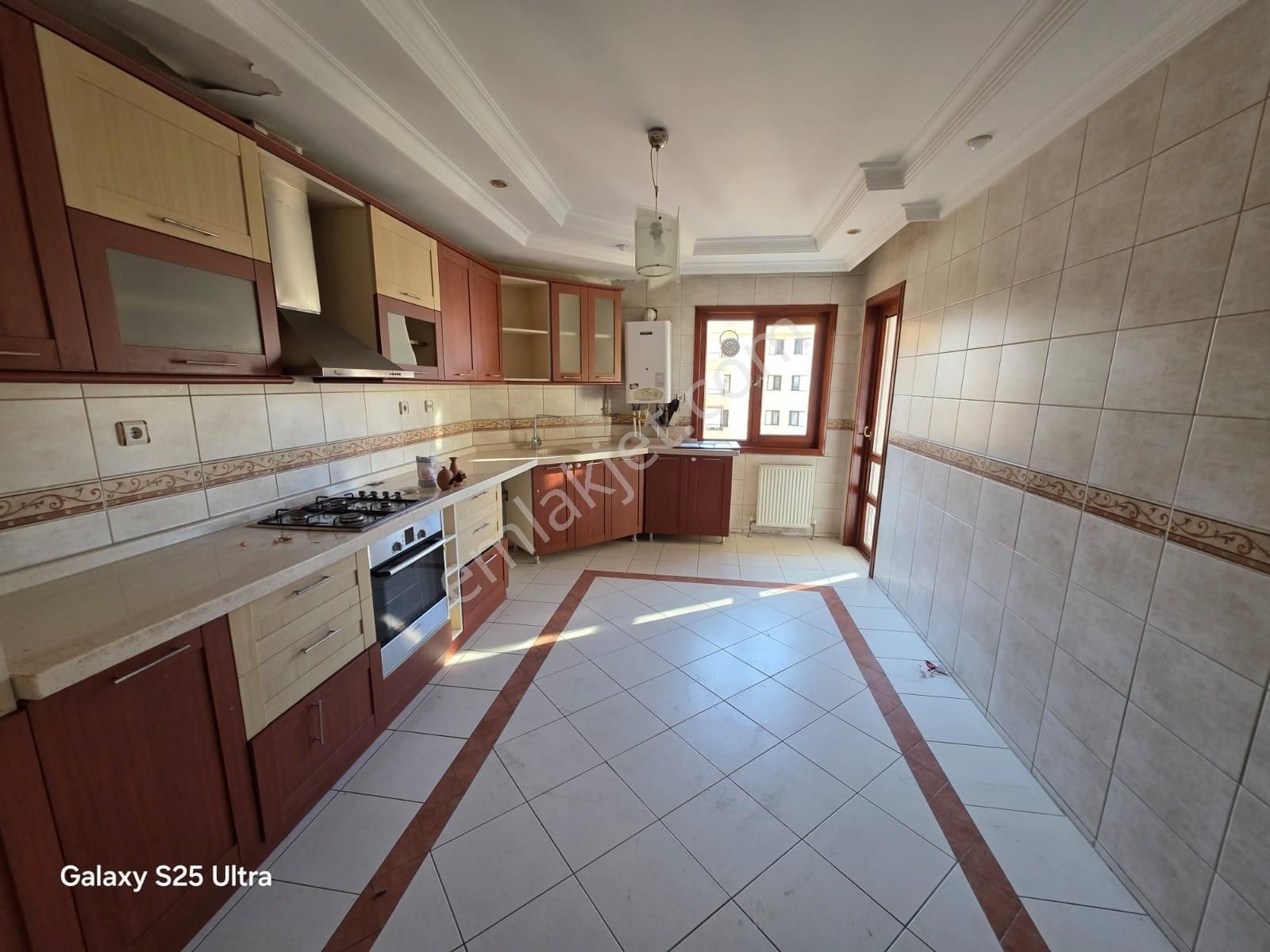 Bağcı Caddesi Çavuşoğlu Sitesinde 3+1 Satılık Daire - Görsel 13